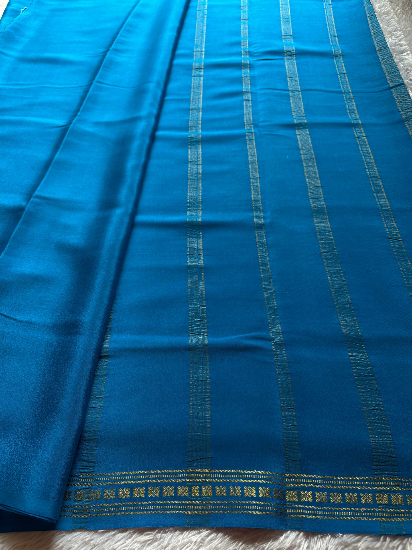 Mallige : Solid Ananda blue