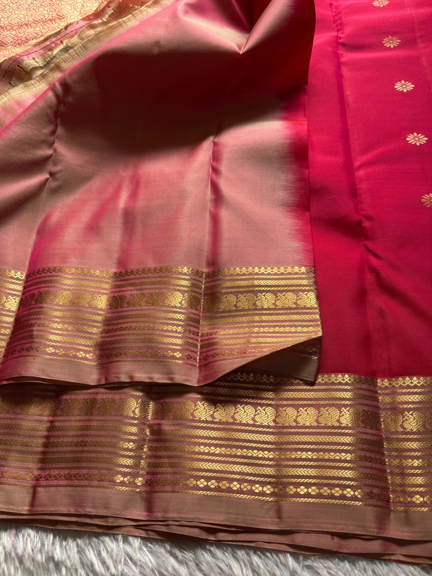 Harusha (2D) : Red-dusty rose