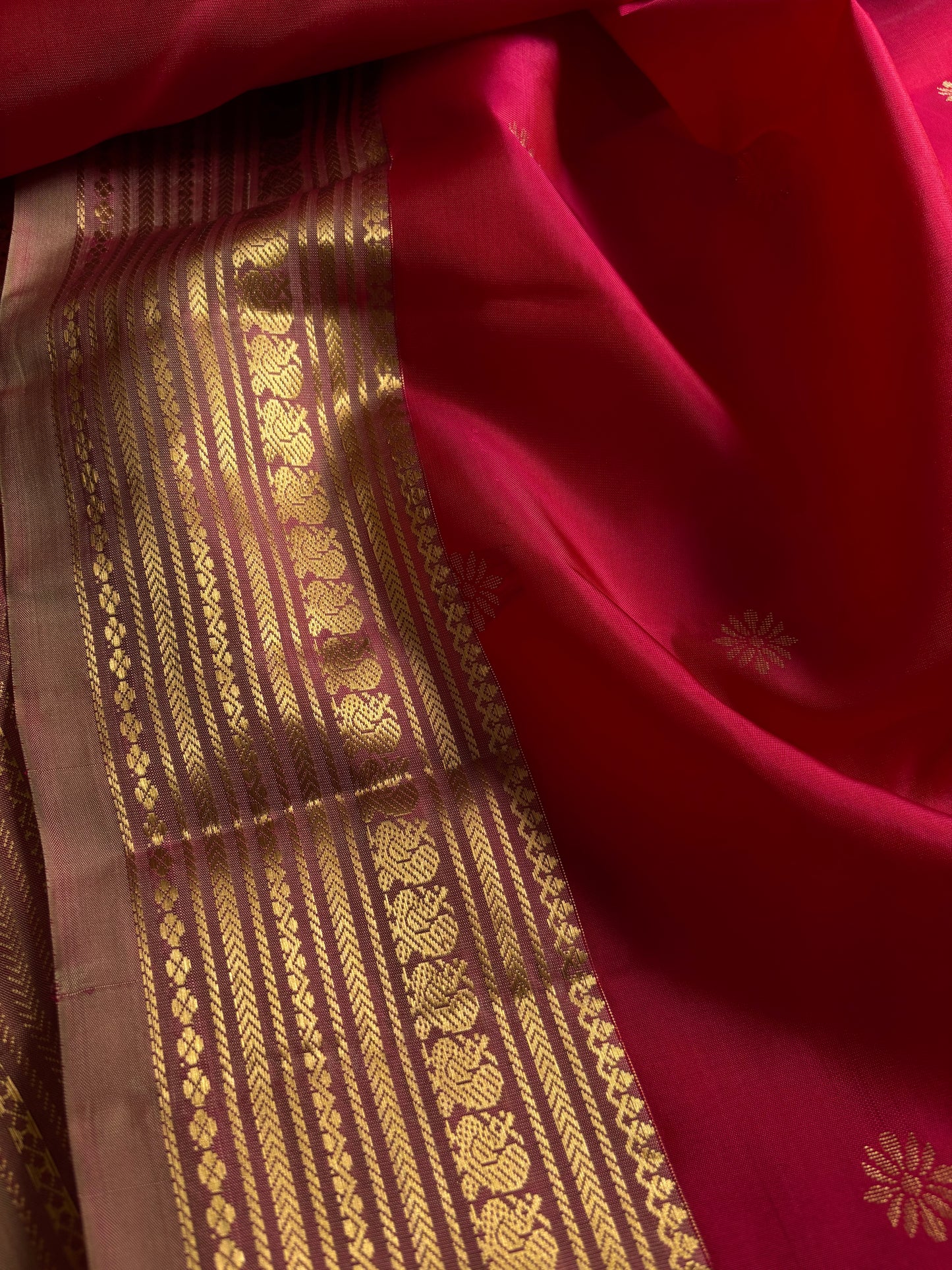 Harusha (2D) : Red-dusty rose