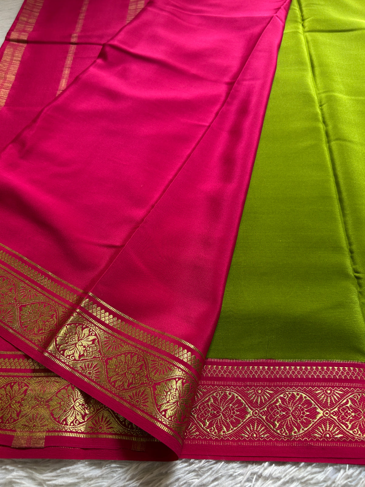 Sukanya (2D) : Mehendi green-rani pink