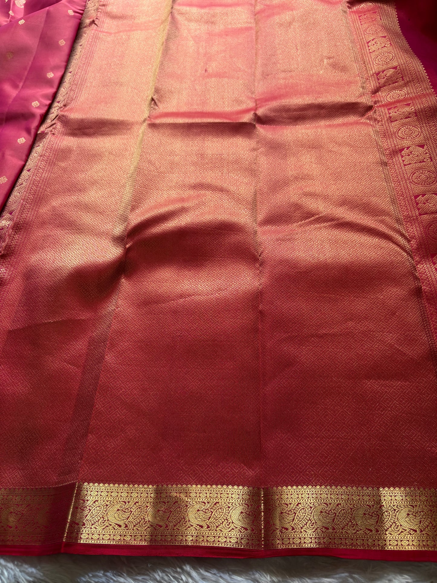 Sambrama (2D) : Pinkish red-red