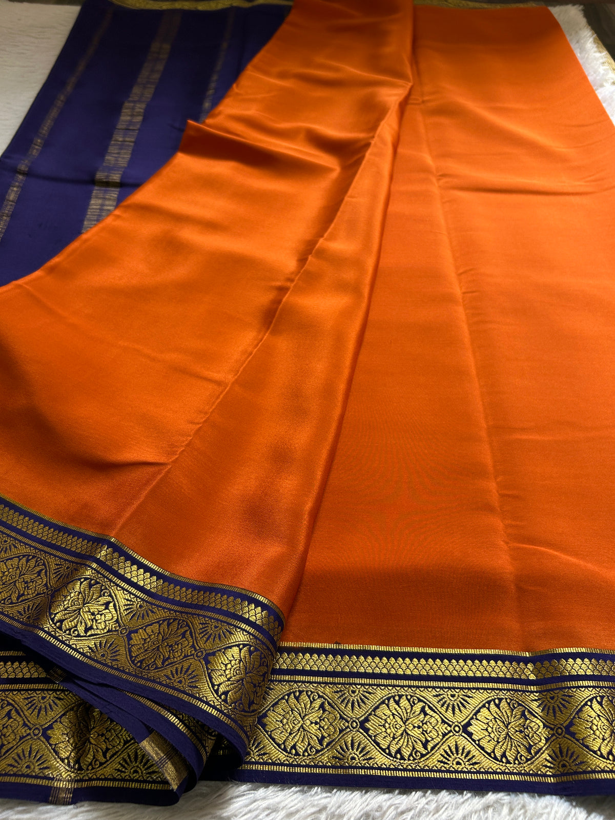 Sukanya (2D) : Orange-dark blue