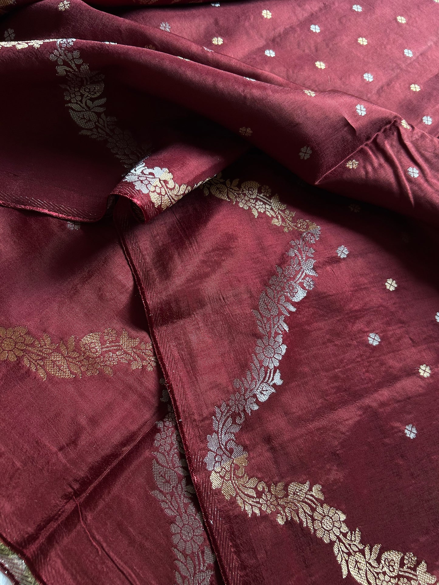 SS109 : Solid Maroon