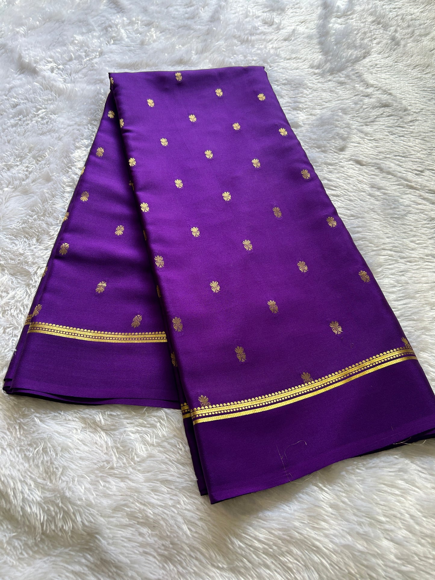 Sahana : Solid Violet