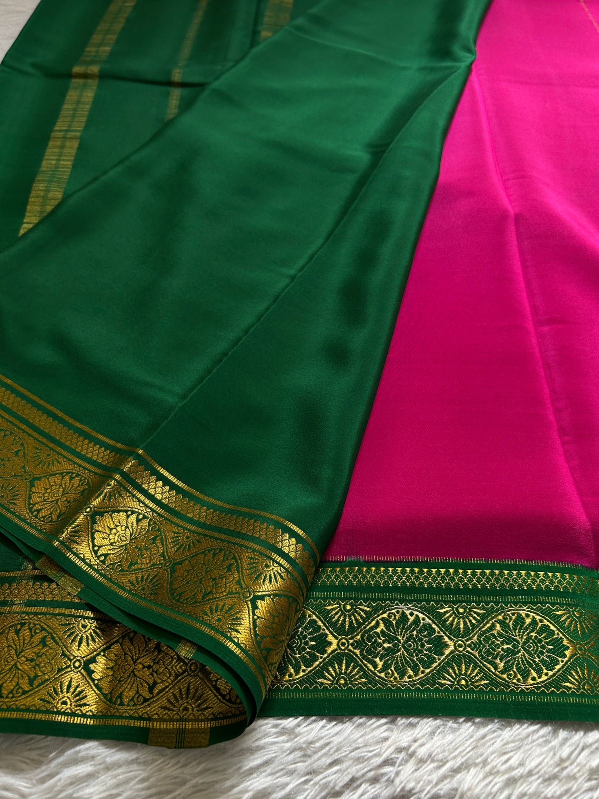 Sukanya (2D) : Rani pink-bottle green