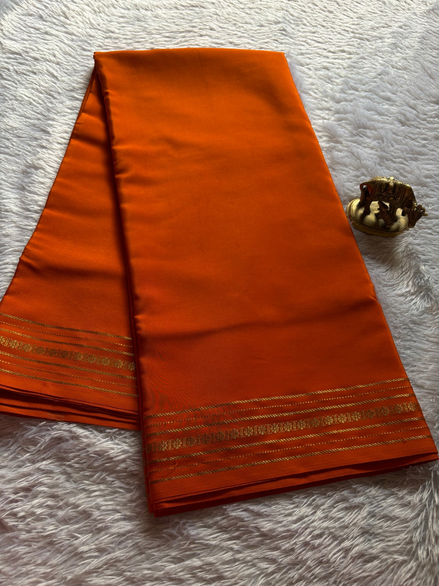 Mallige : Solid Orange