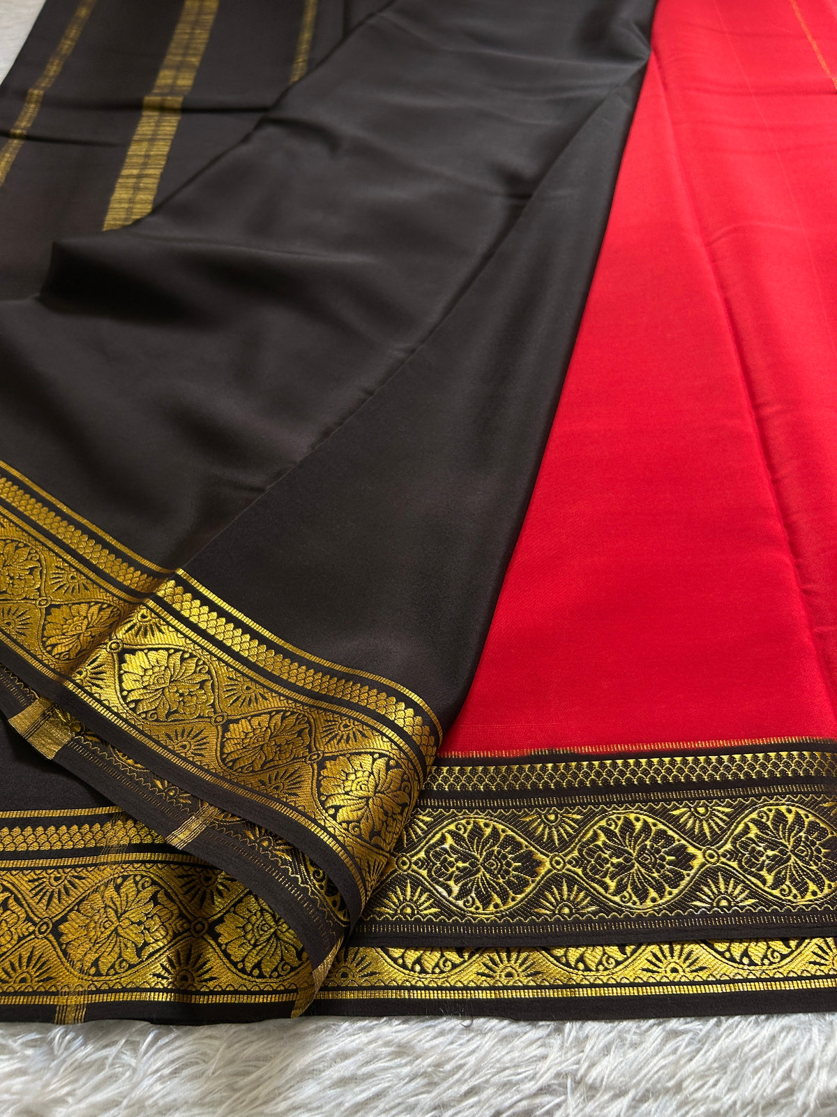 Sukanya (2D) : Red-black