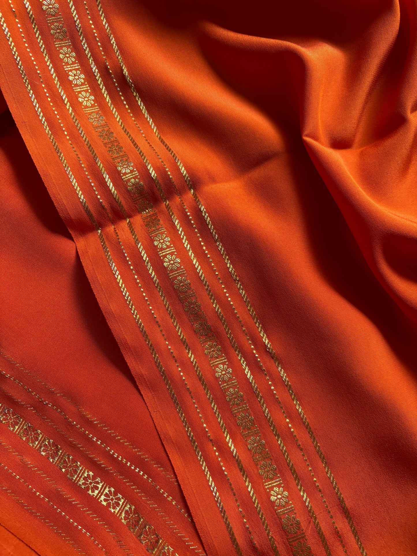 Mallige : Solid Orange