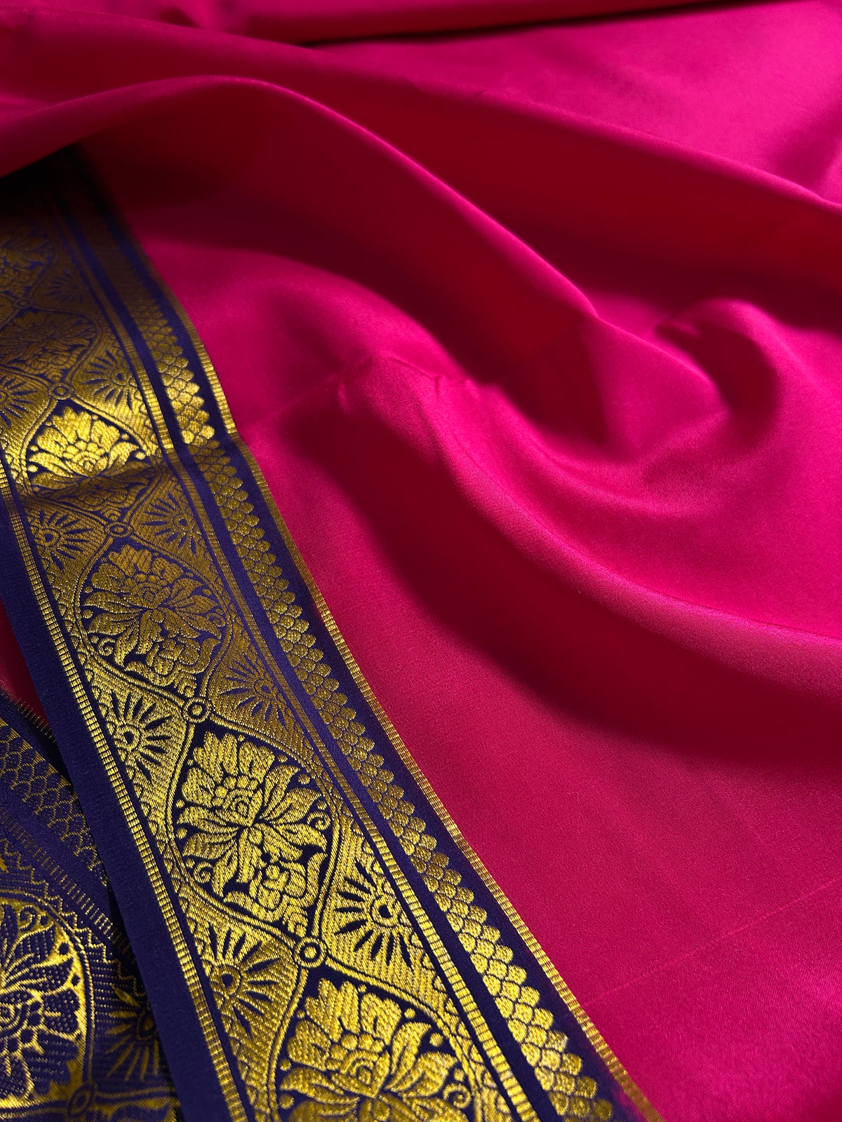 Sukanya (2D) : Rani pink-dark blue