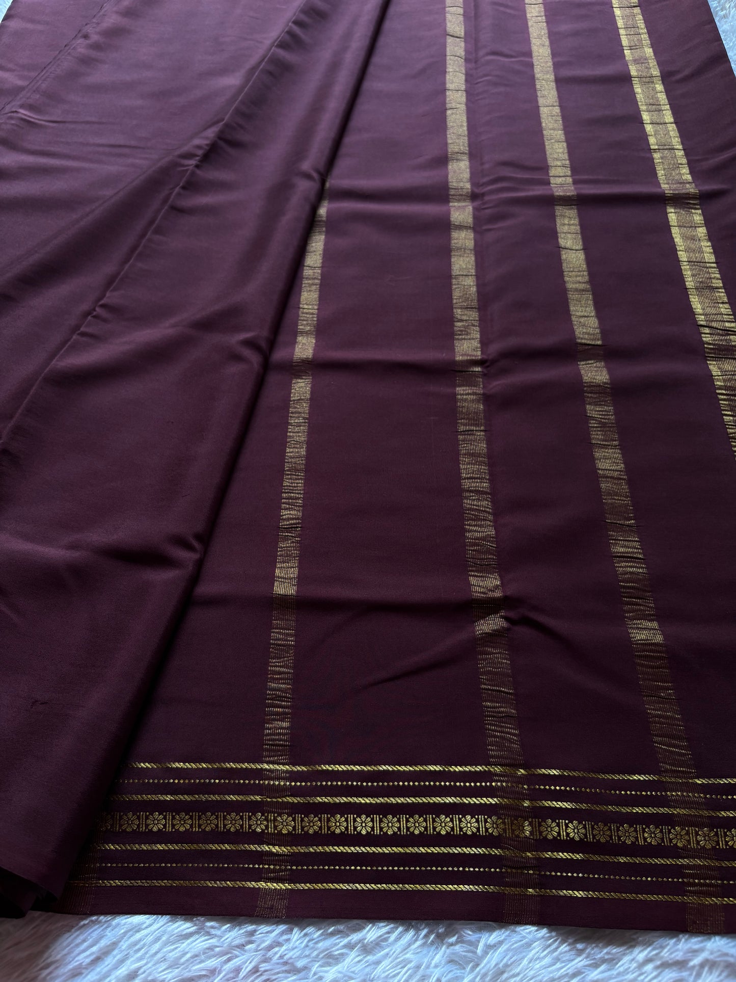 Mallige : Solid Deep brown