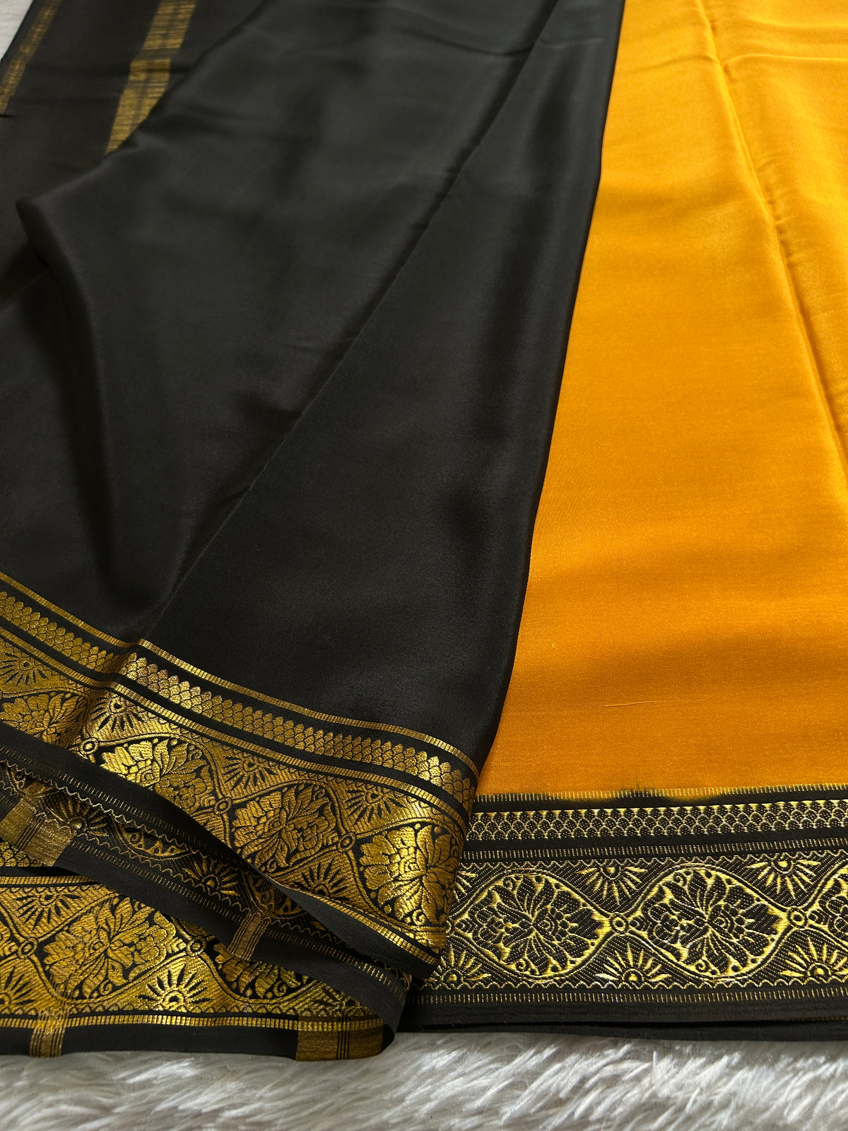 Sukanya (2D) : Golden yellow-black