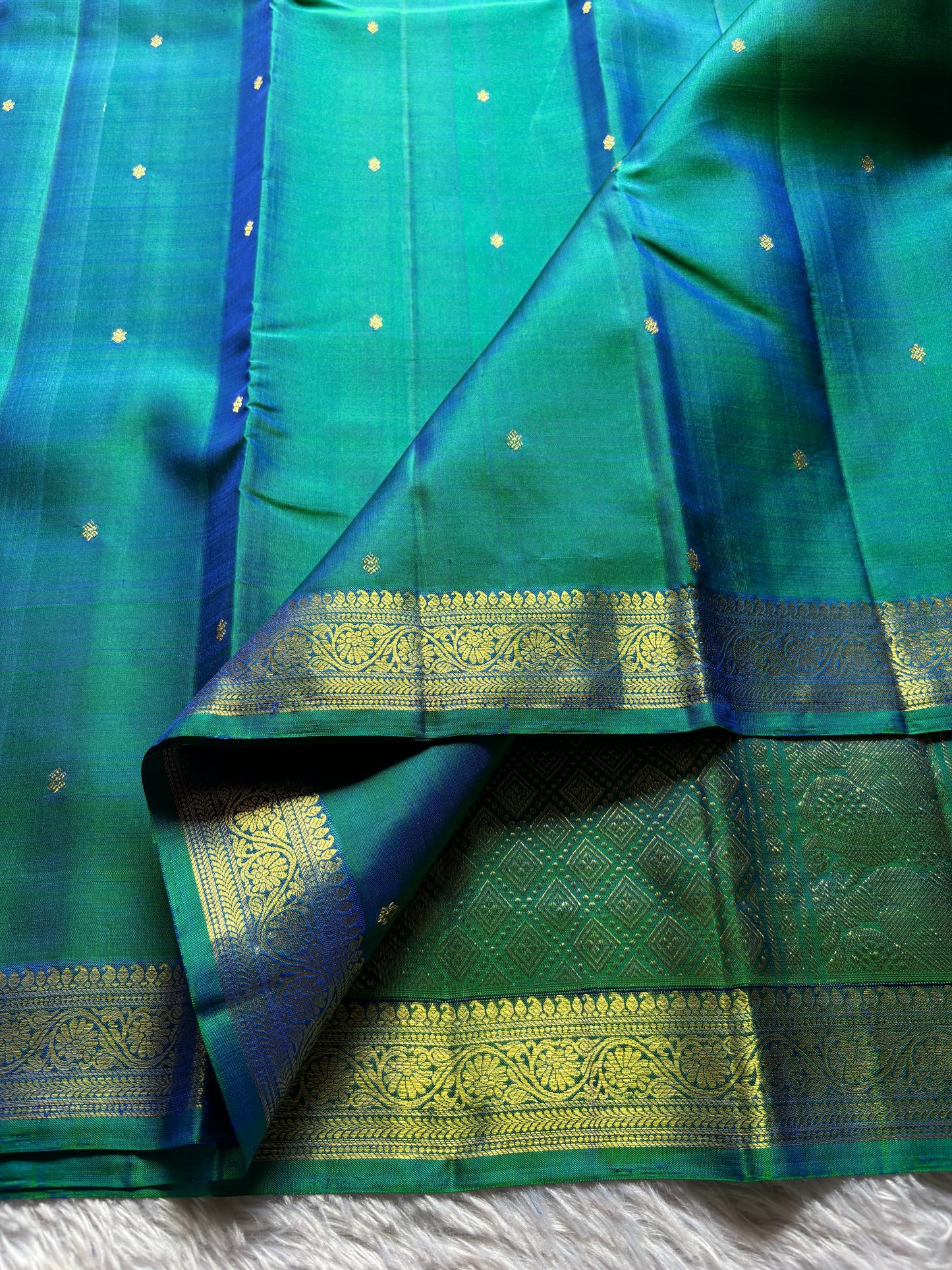 Sundari : Solid Peacock blue