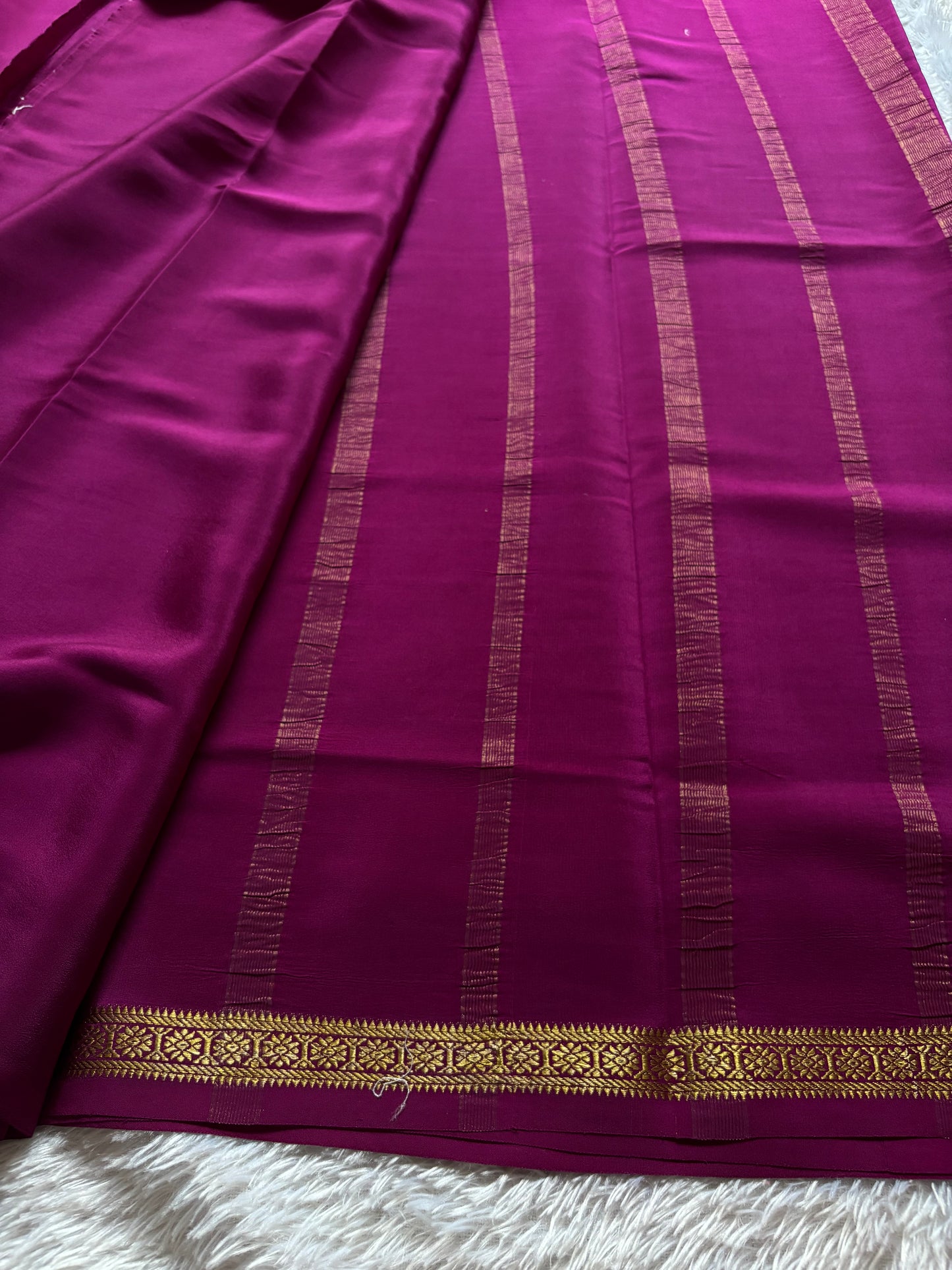 Rudrakshi : Solid Dark magenta