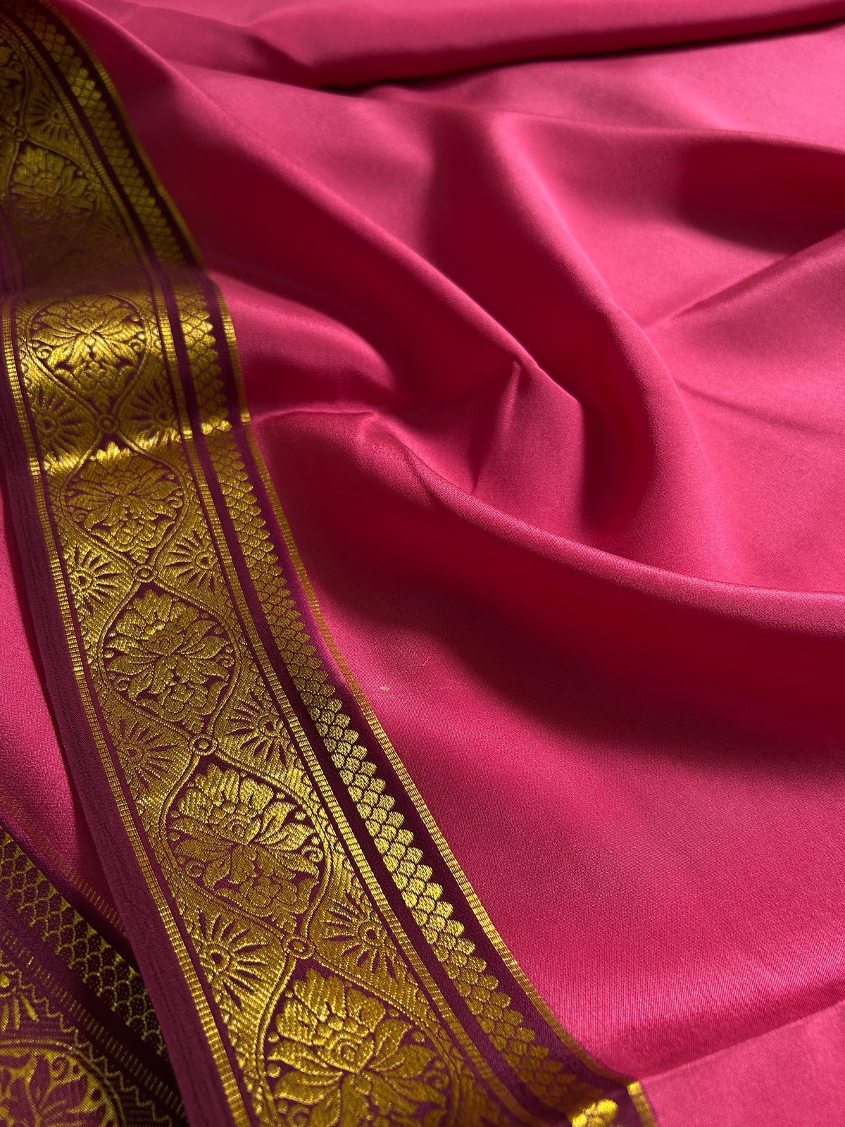 Sukanya (2D) : Hot pink-wine