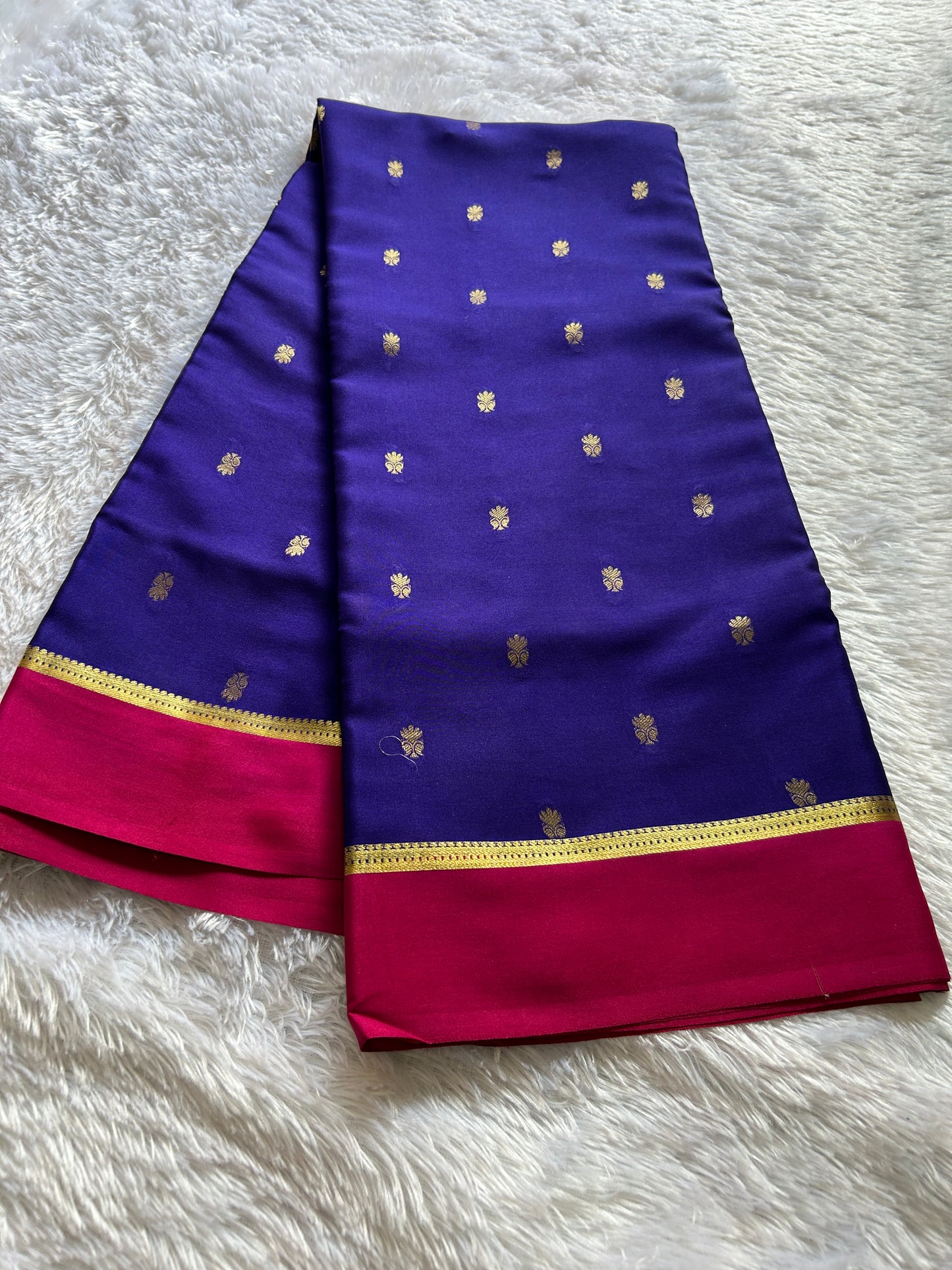 Sahana (2D) : Navy blue-pink
