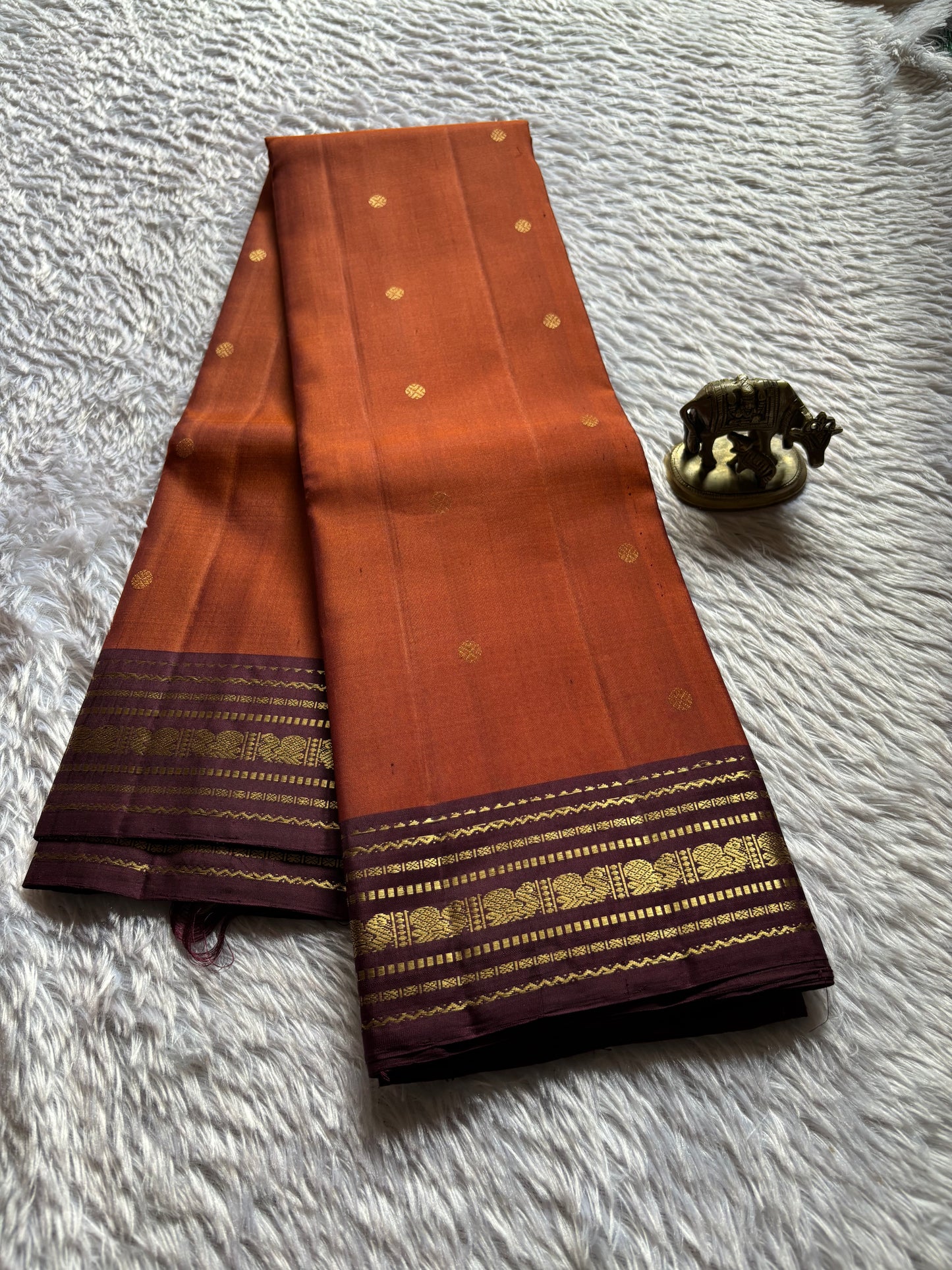 Sambrama (2D) : Rust orange-chocolate brown