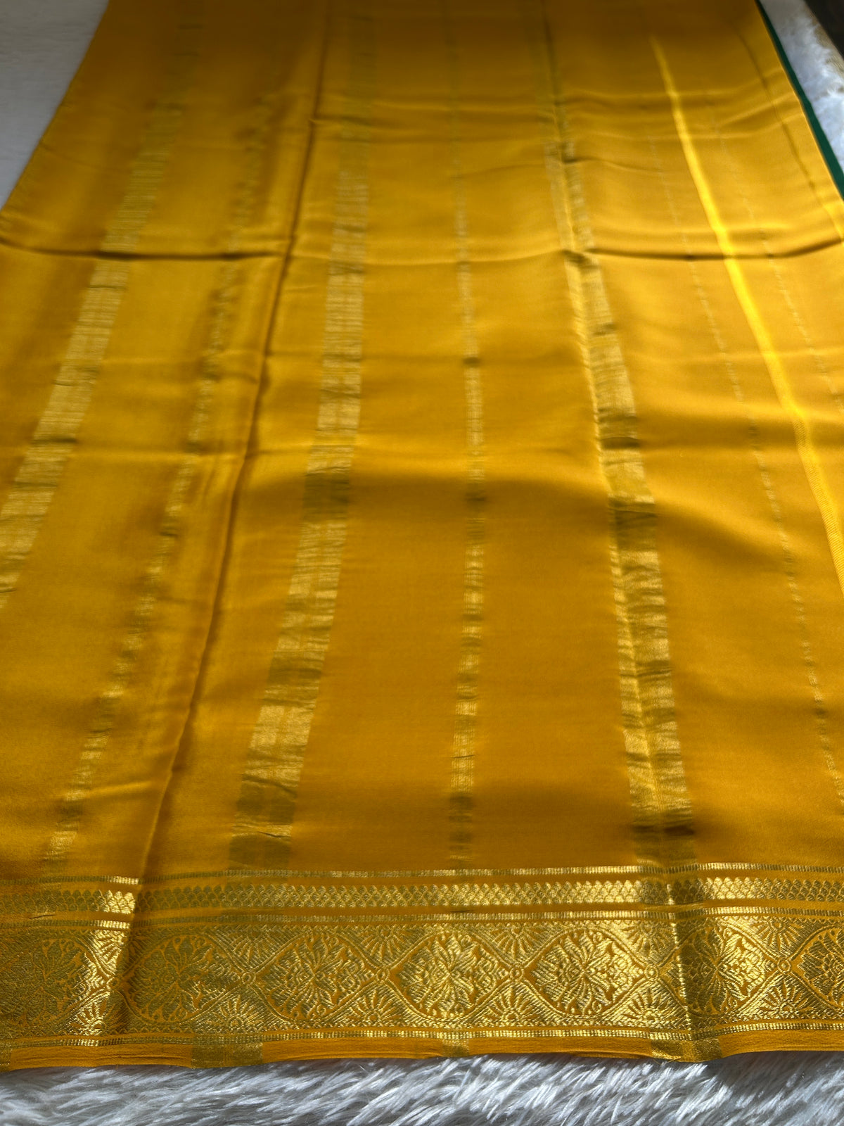 Sukanya (2D) : Bottle green-golden yellow