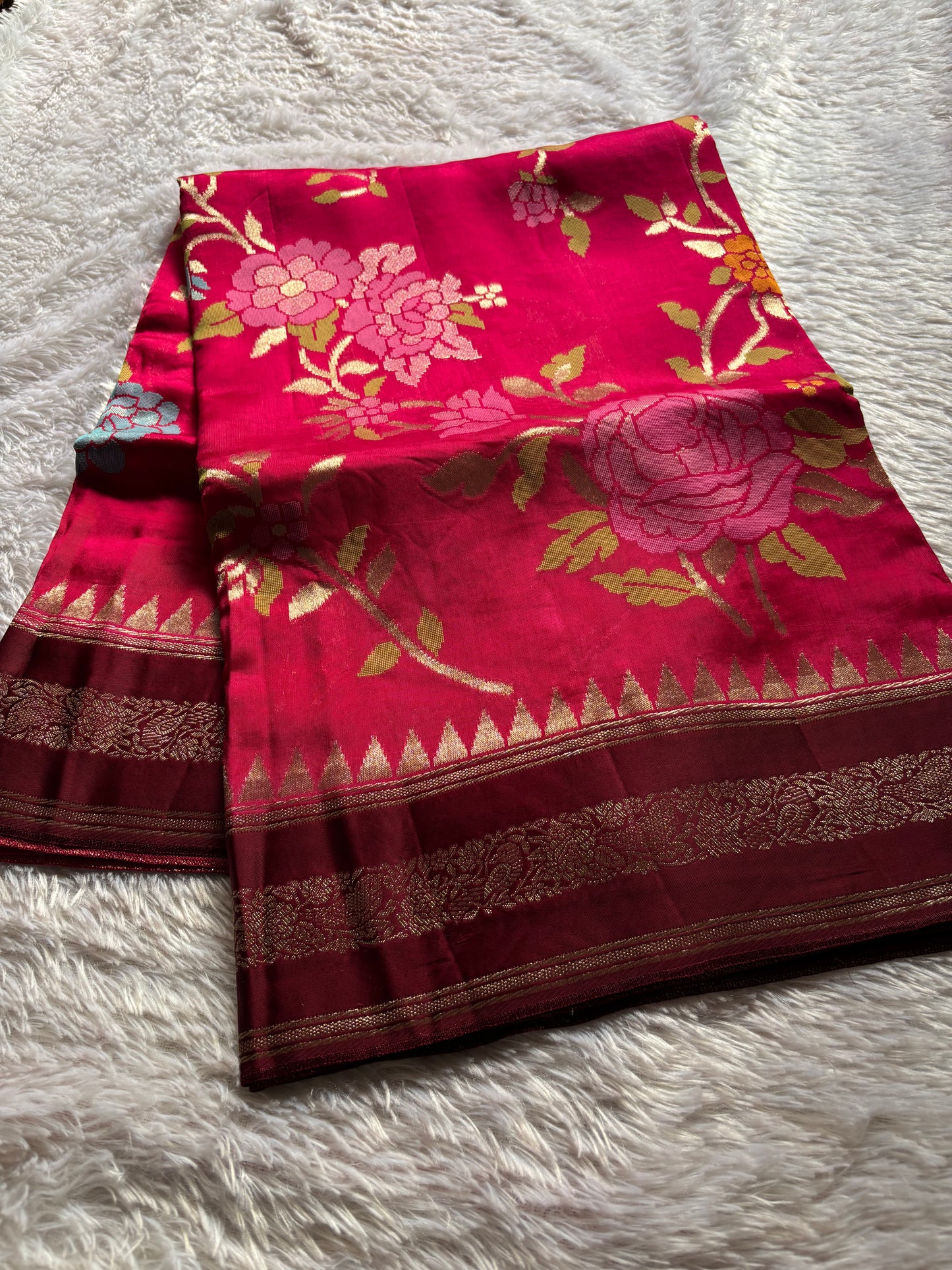 SS134 (2D) : Rani pink-maroon
