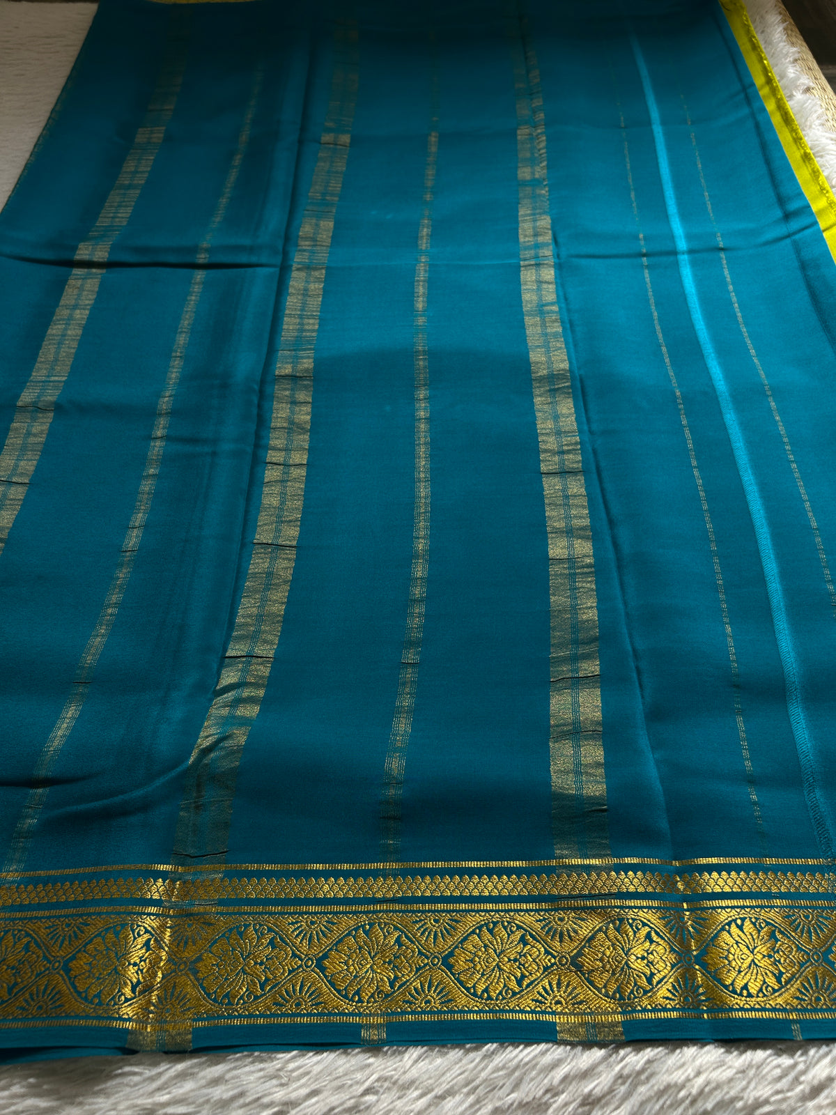 Sukanya (2D) : Olive-ananda blue