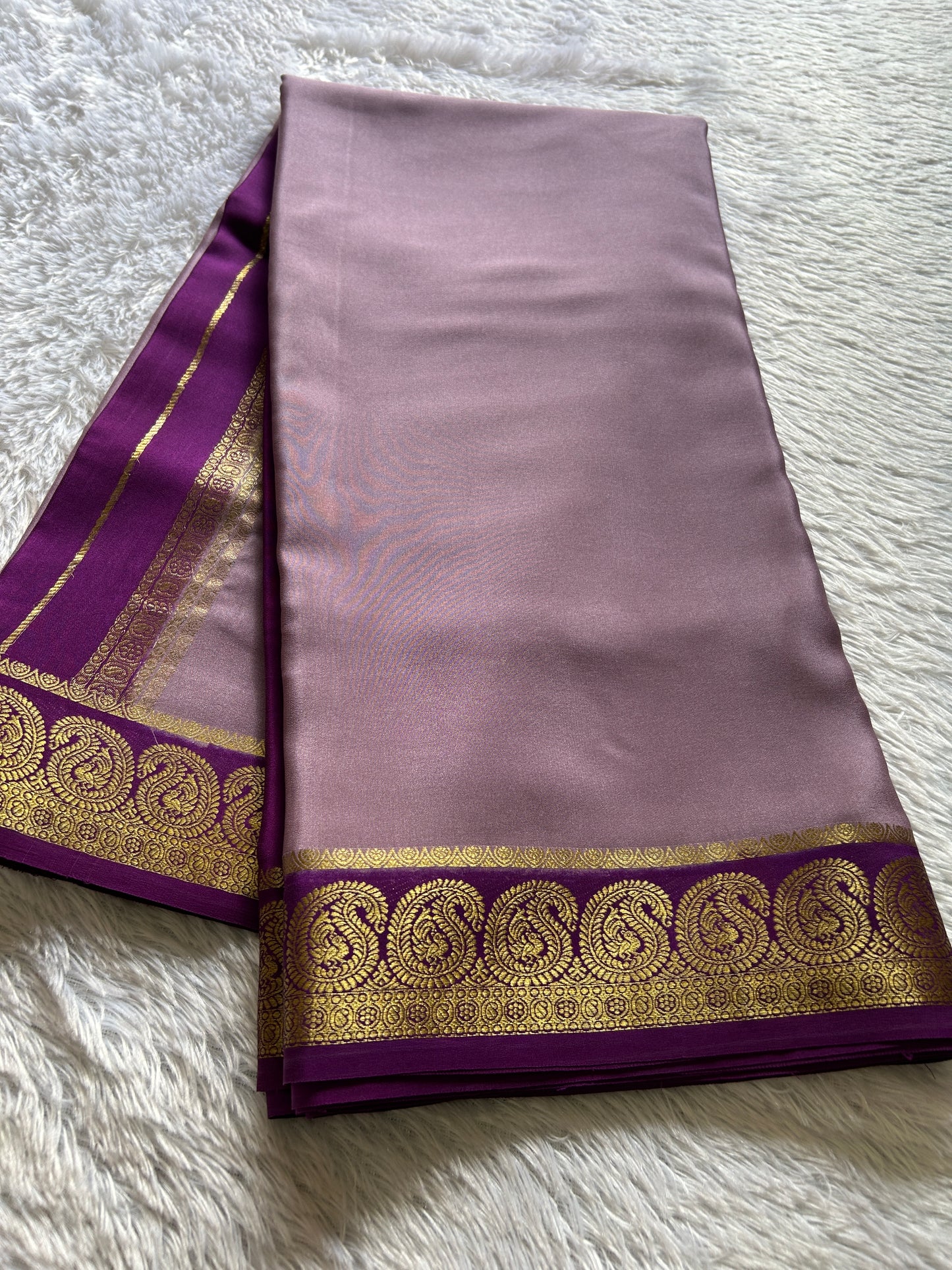 Malini (2D) : Mauve-magenta