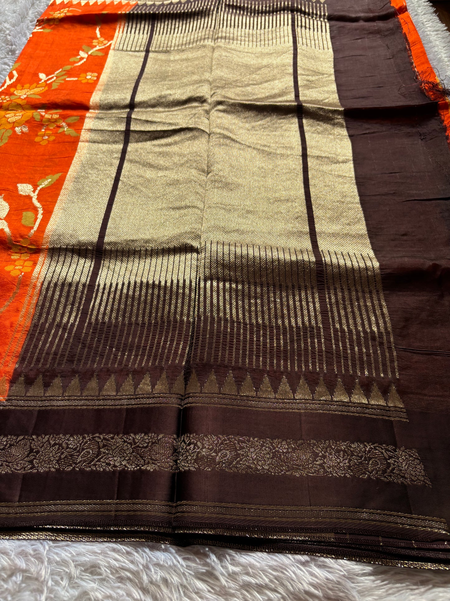 SS134 (2D) : Orange-Chocolate brown