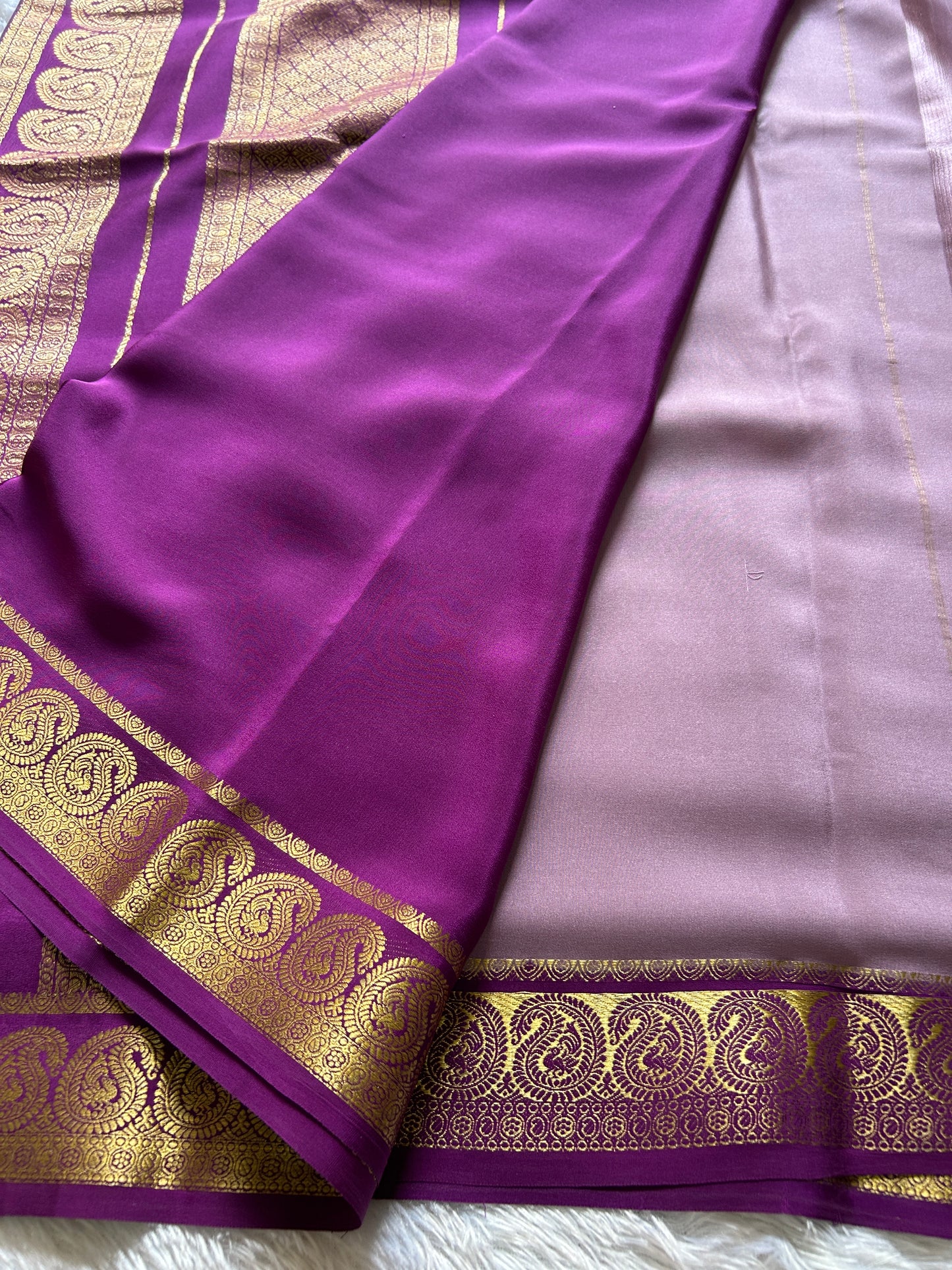 Malini (2D) : Mauve-magenta