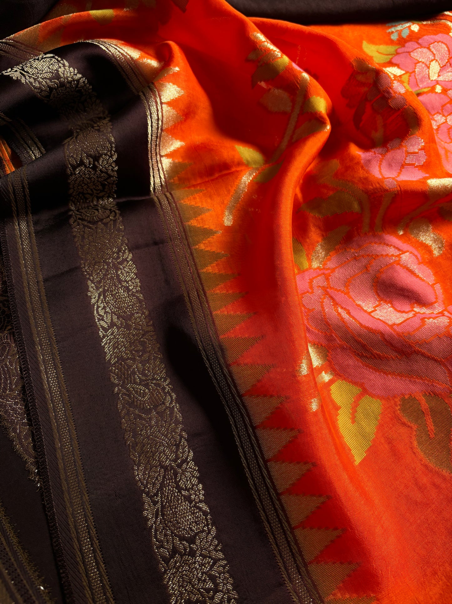 SS134 (2D) : Orange-Chocolate brown