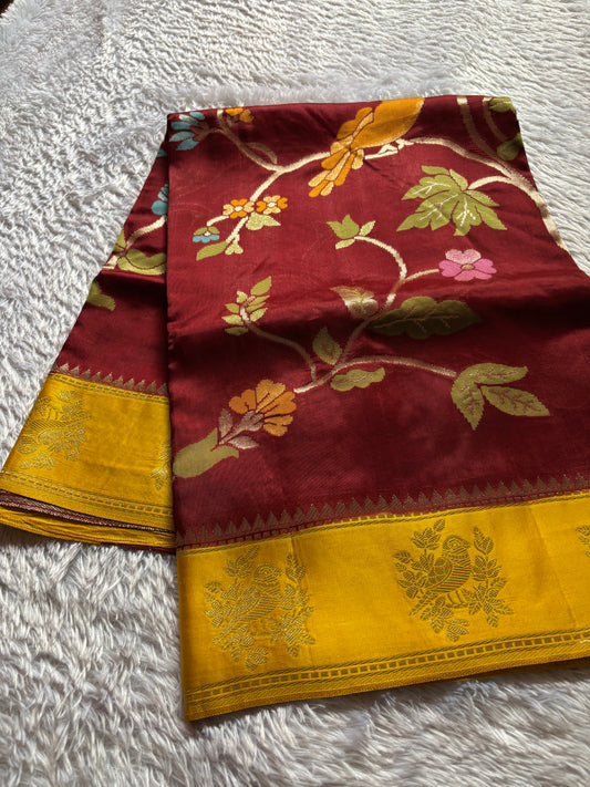 SS134 (2D) : Maroon-golden yellow