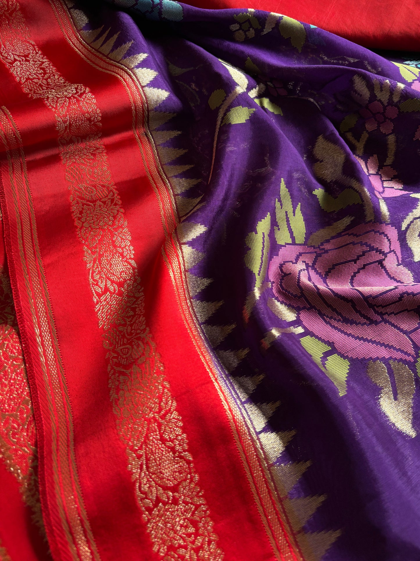 SS134 (2D) : Purple-red