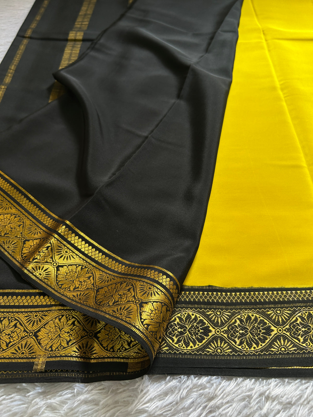 Sukanya (2D) : Yellow-black