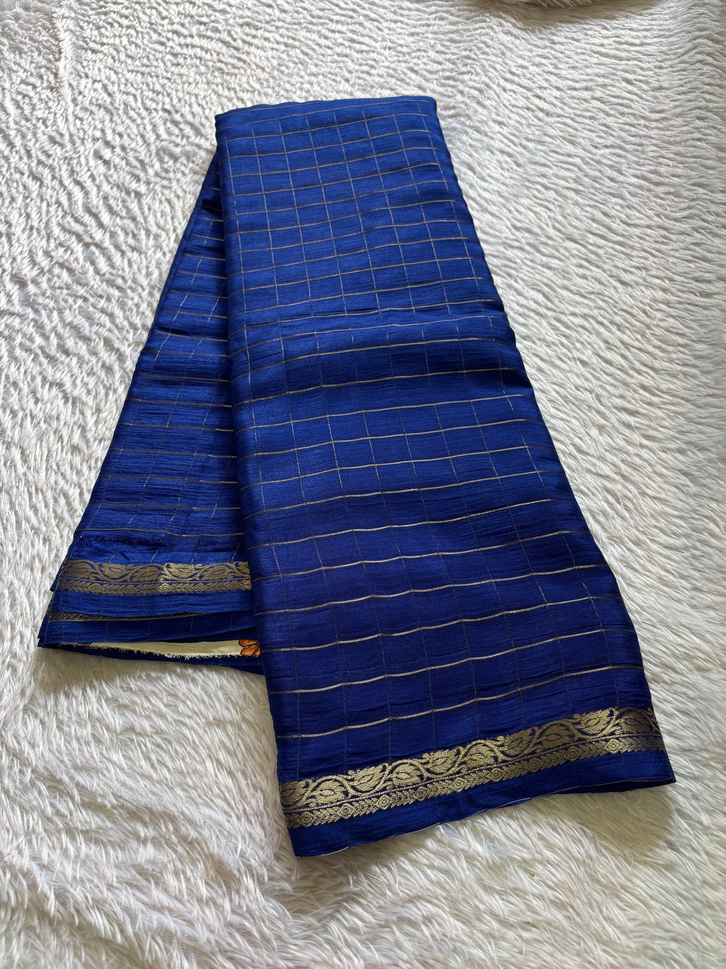 SS132 : Solid Dark blue