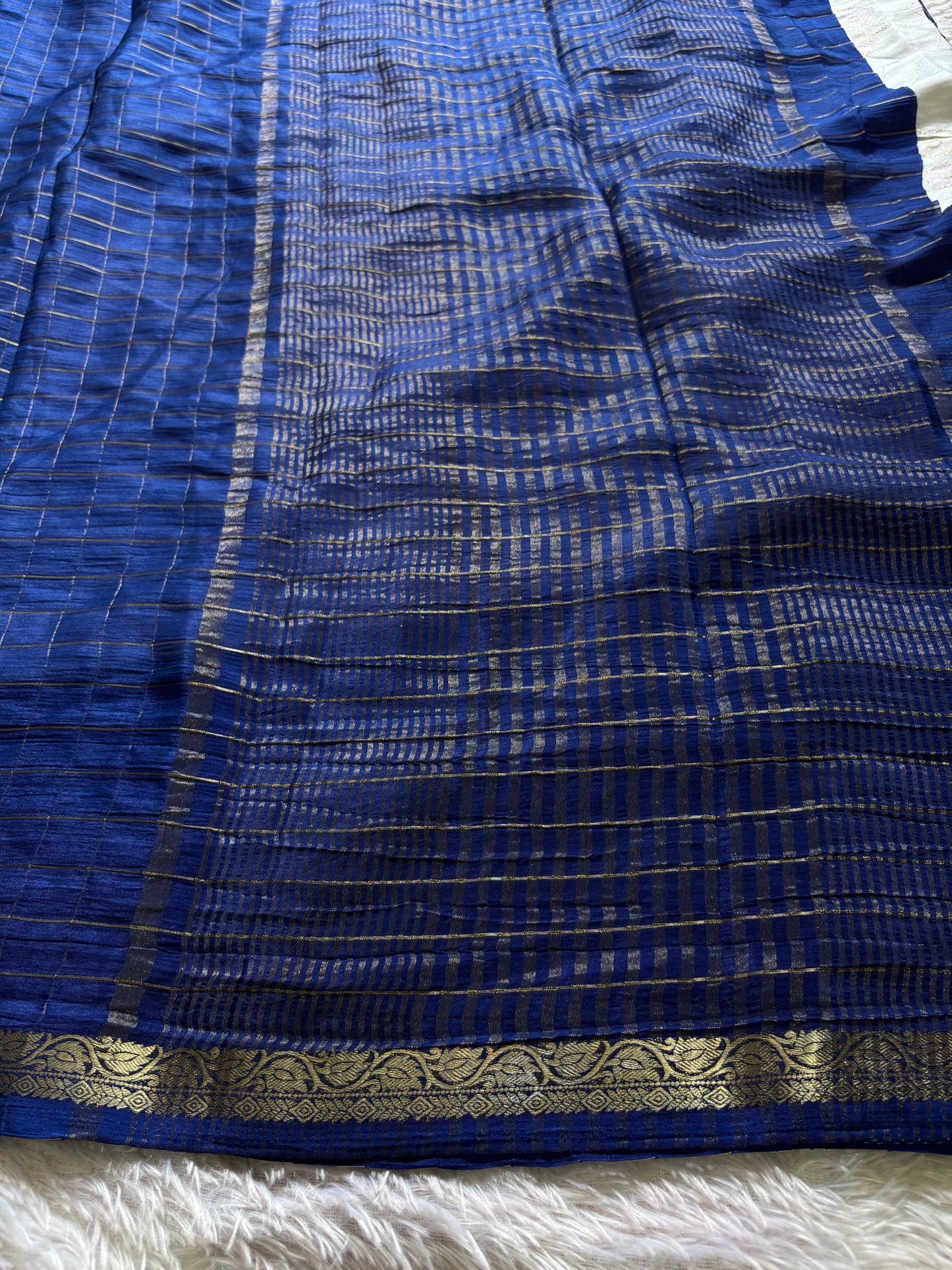 SS132 : Solid Dark blue