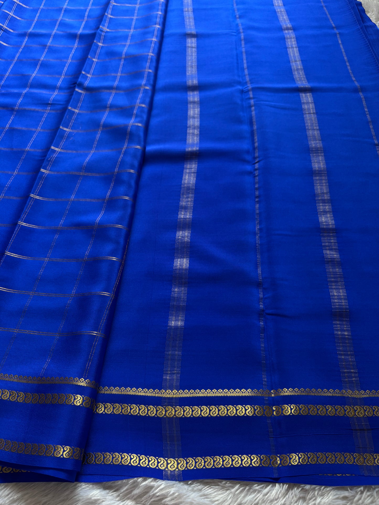Moulya : Solid Royal blue