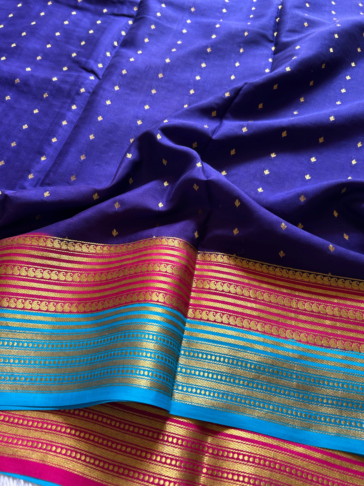 Manasa (3D) : Navy blue-pink-ananda blue