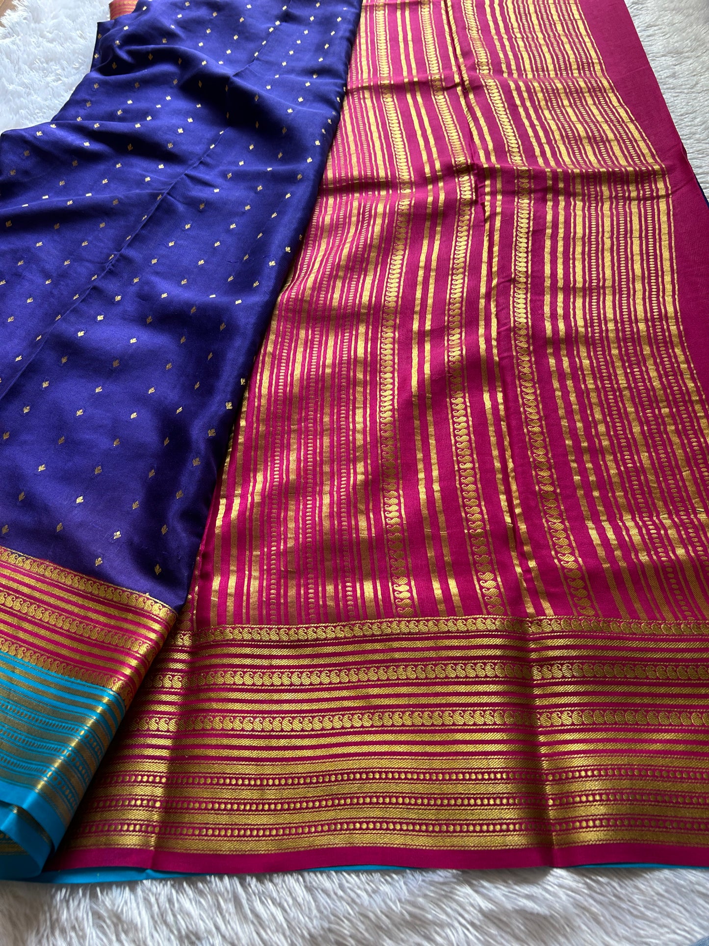 Manasa (3D) : Navy blue-pink-ananda blue