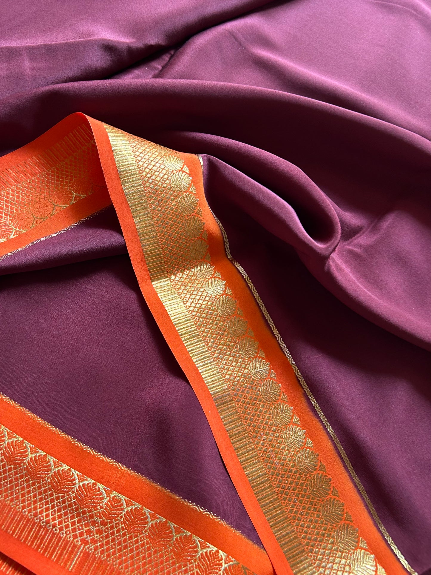 Varuni (2D) : Chocolate brown-orange