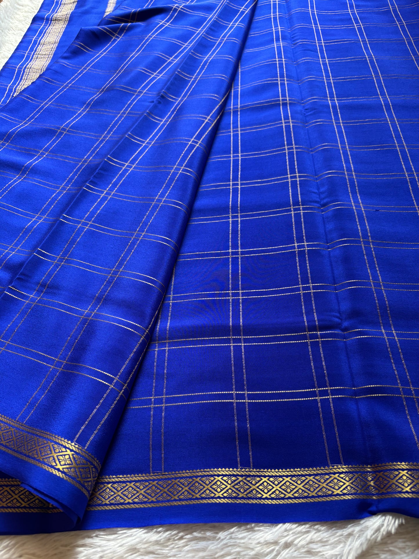 Vaibhavi : Solid Royal blue