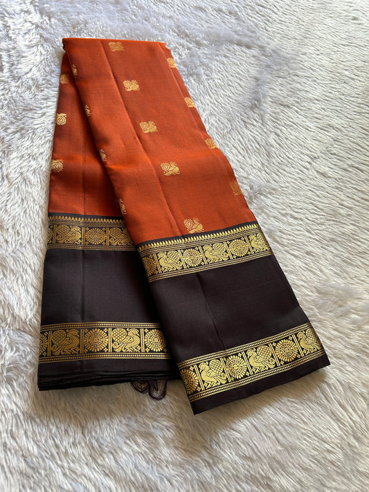 Lakshmi (2D) : Rust-black