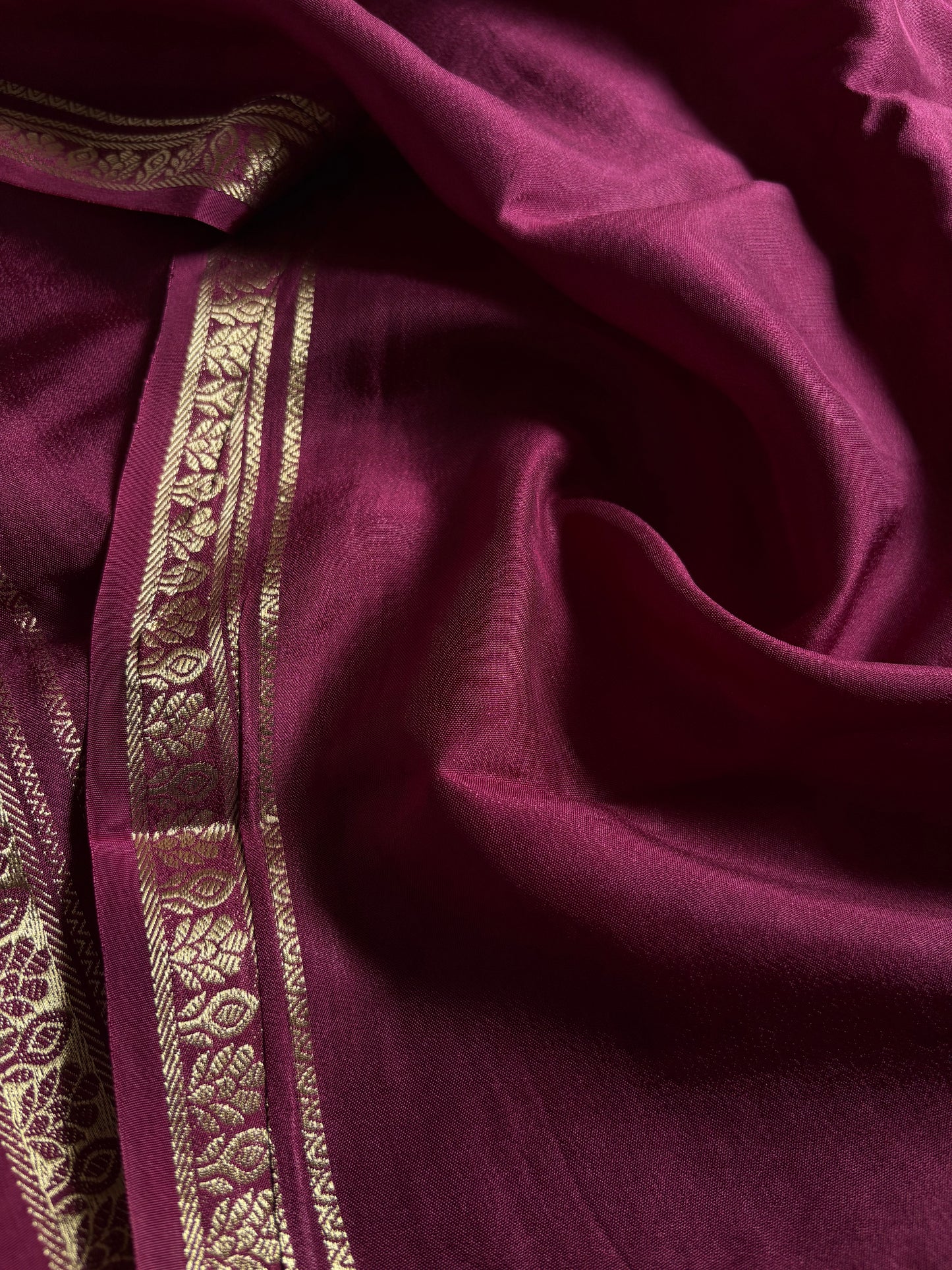 SS140 : Solid Wine