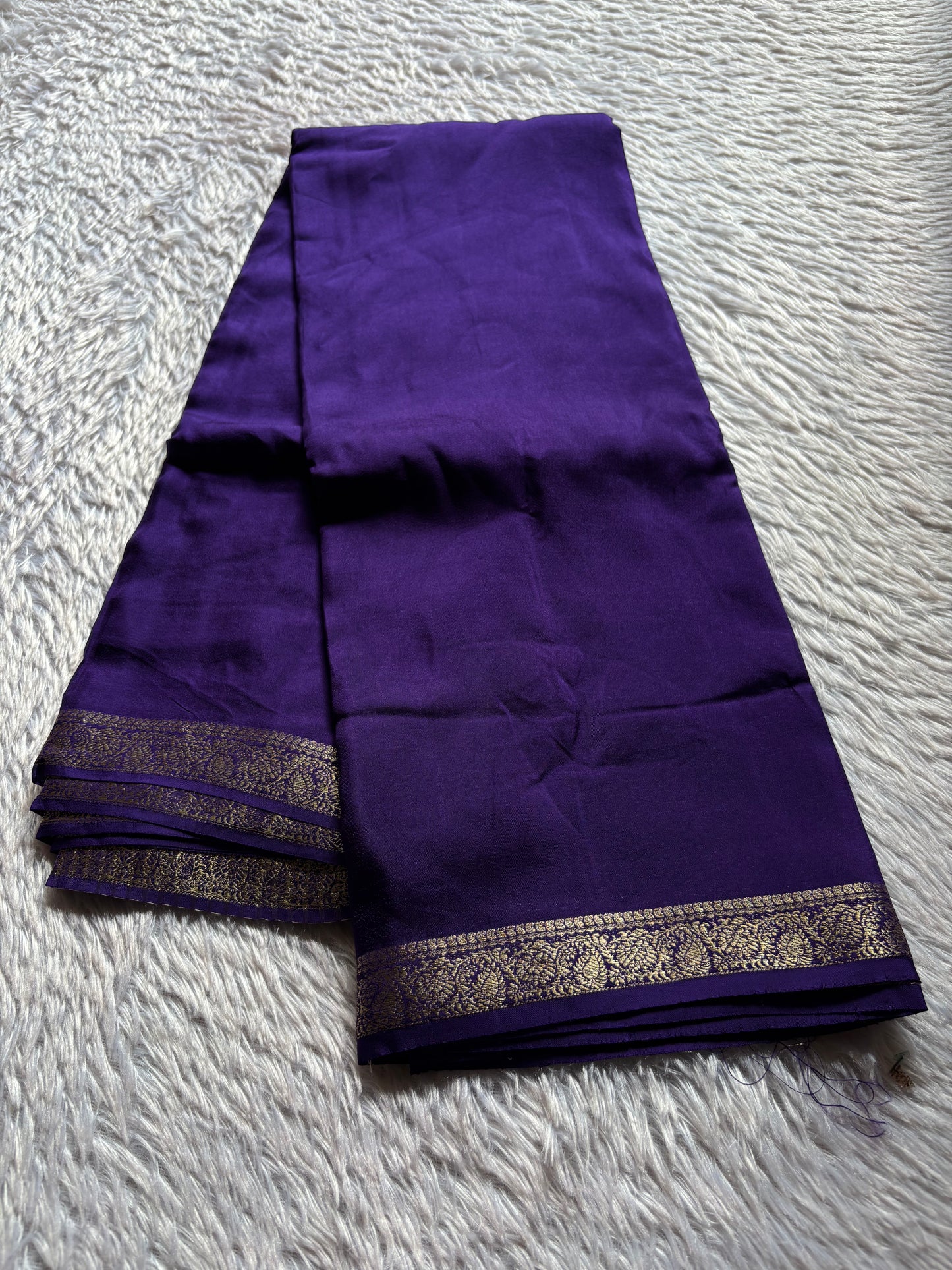 SS139 : Solid Violet