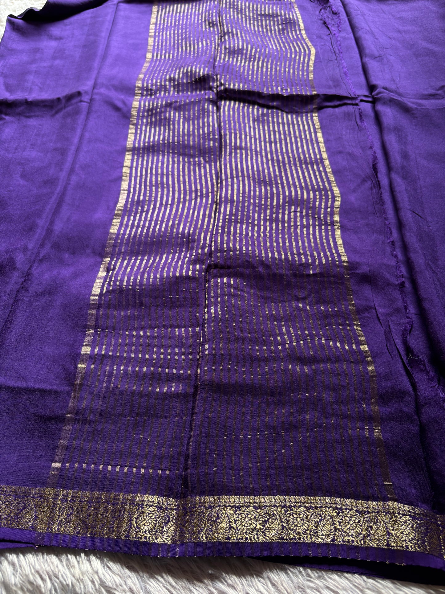 SS139 : Solid Violet