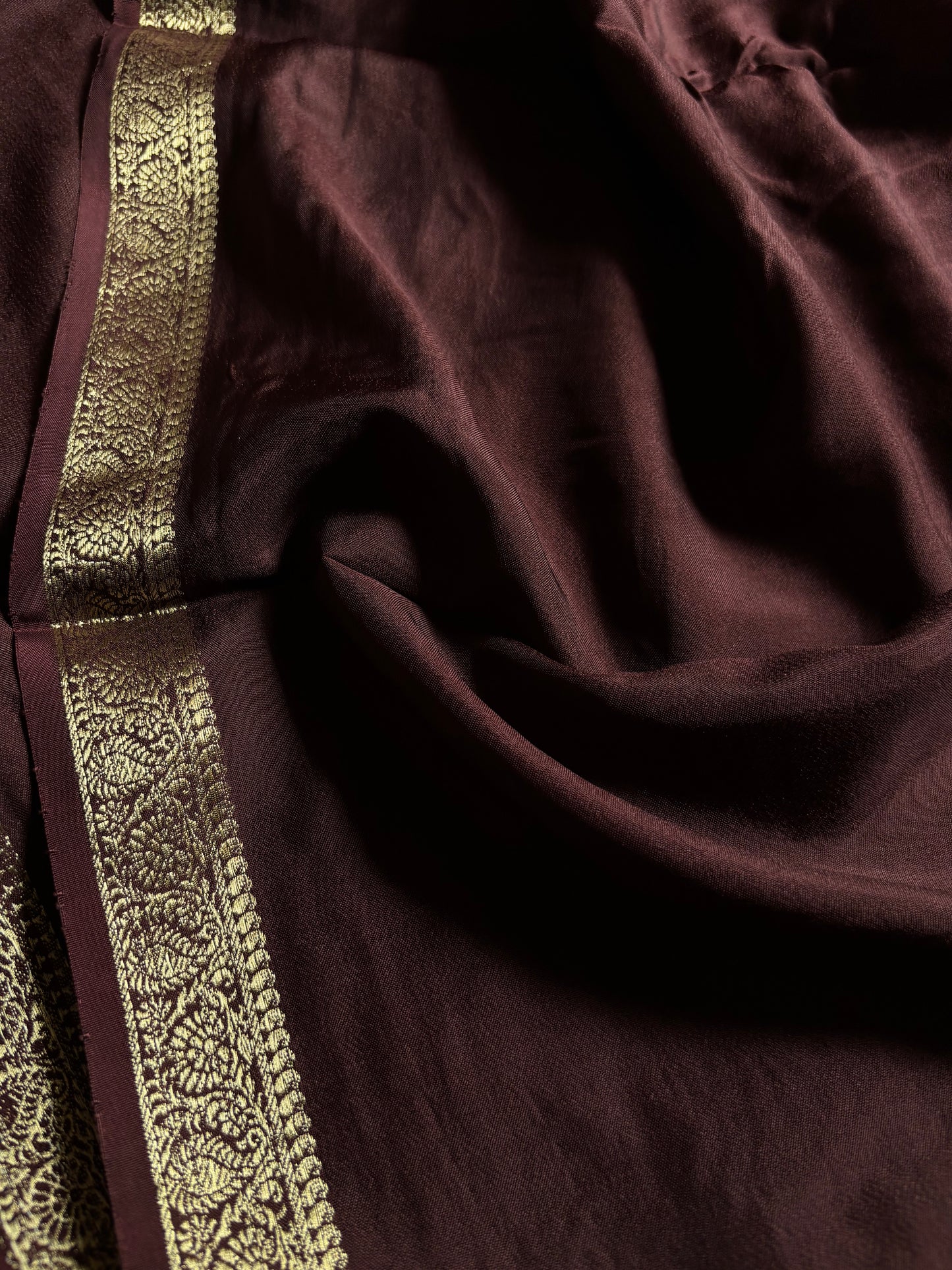 SS139 : Solid Chocolate brown
