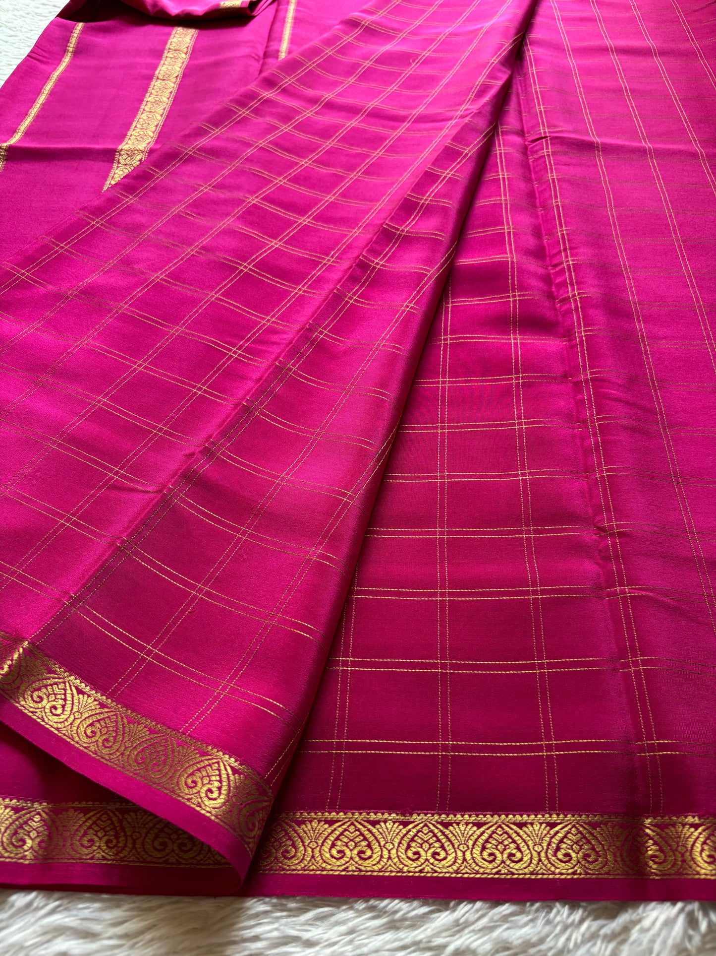 Sugandha : Solid Rani pink