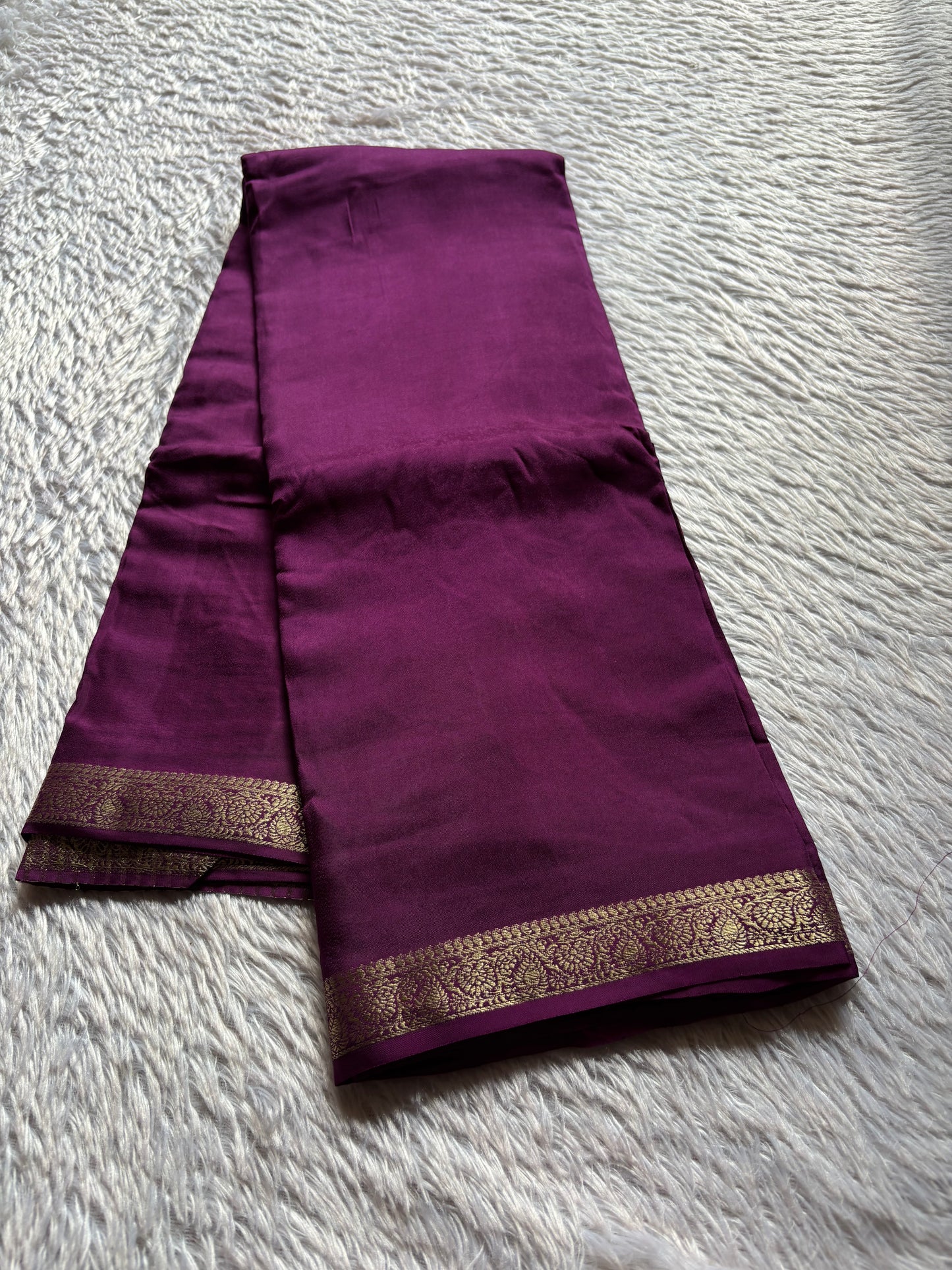 SS139 : Solid Plum