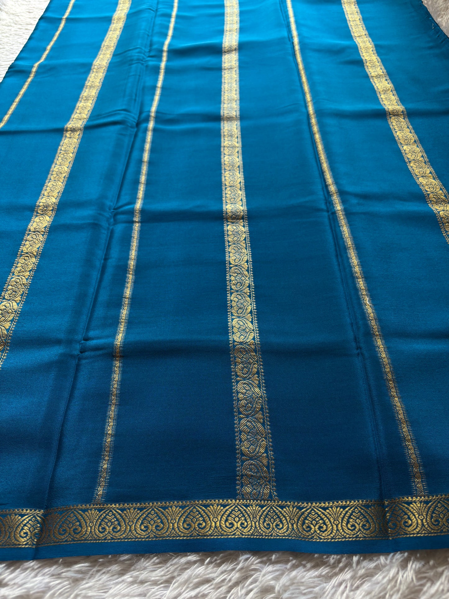 Sugandha : Solid Teal blue