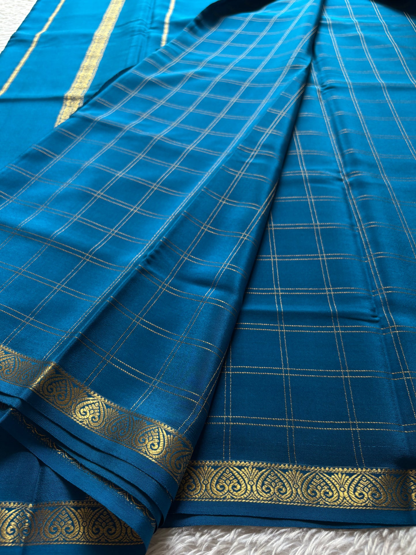 Sugandha : Solid Teal blue