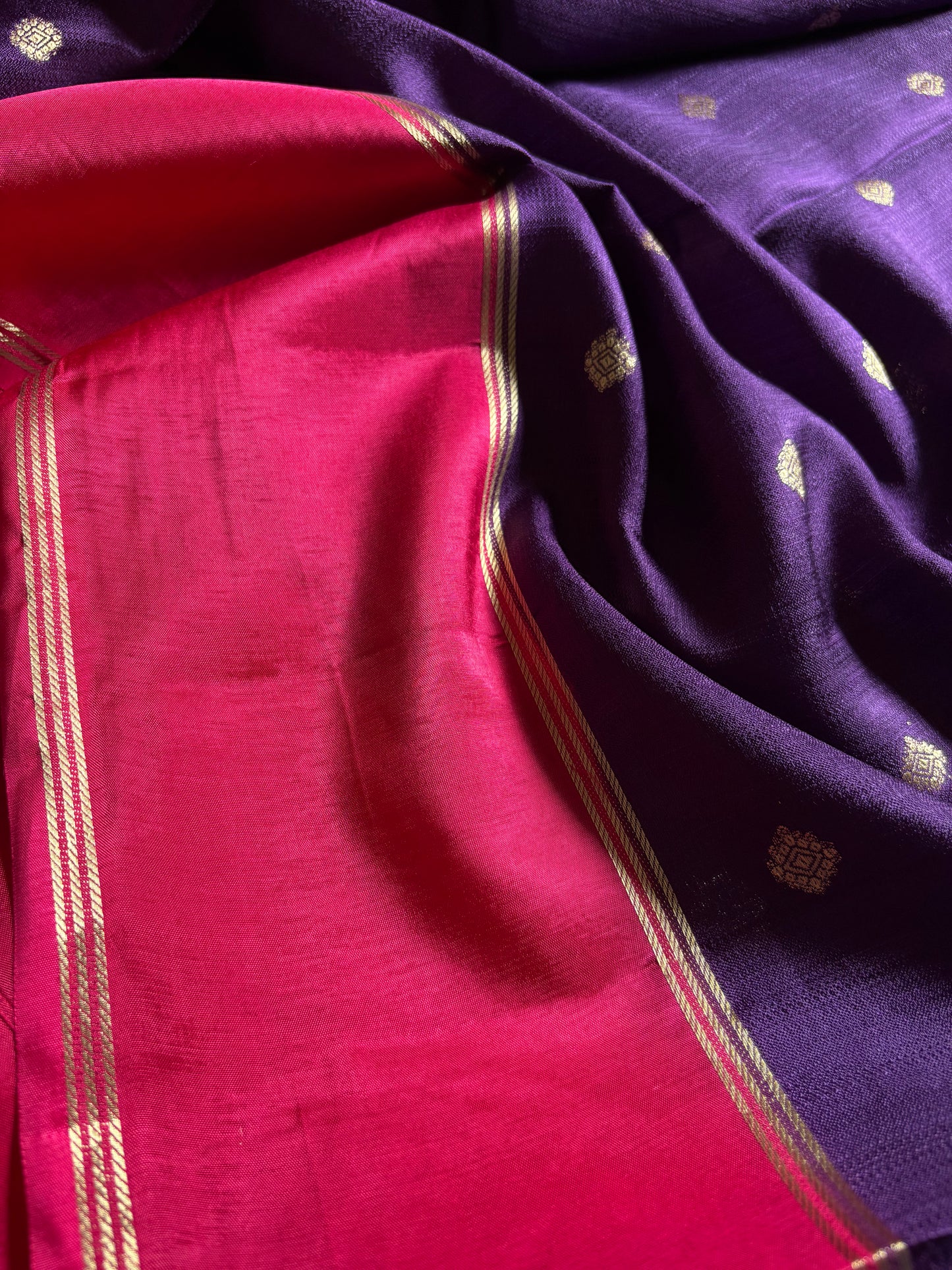 SS136 (2D) : Violet-rani pink