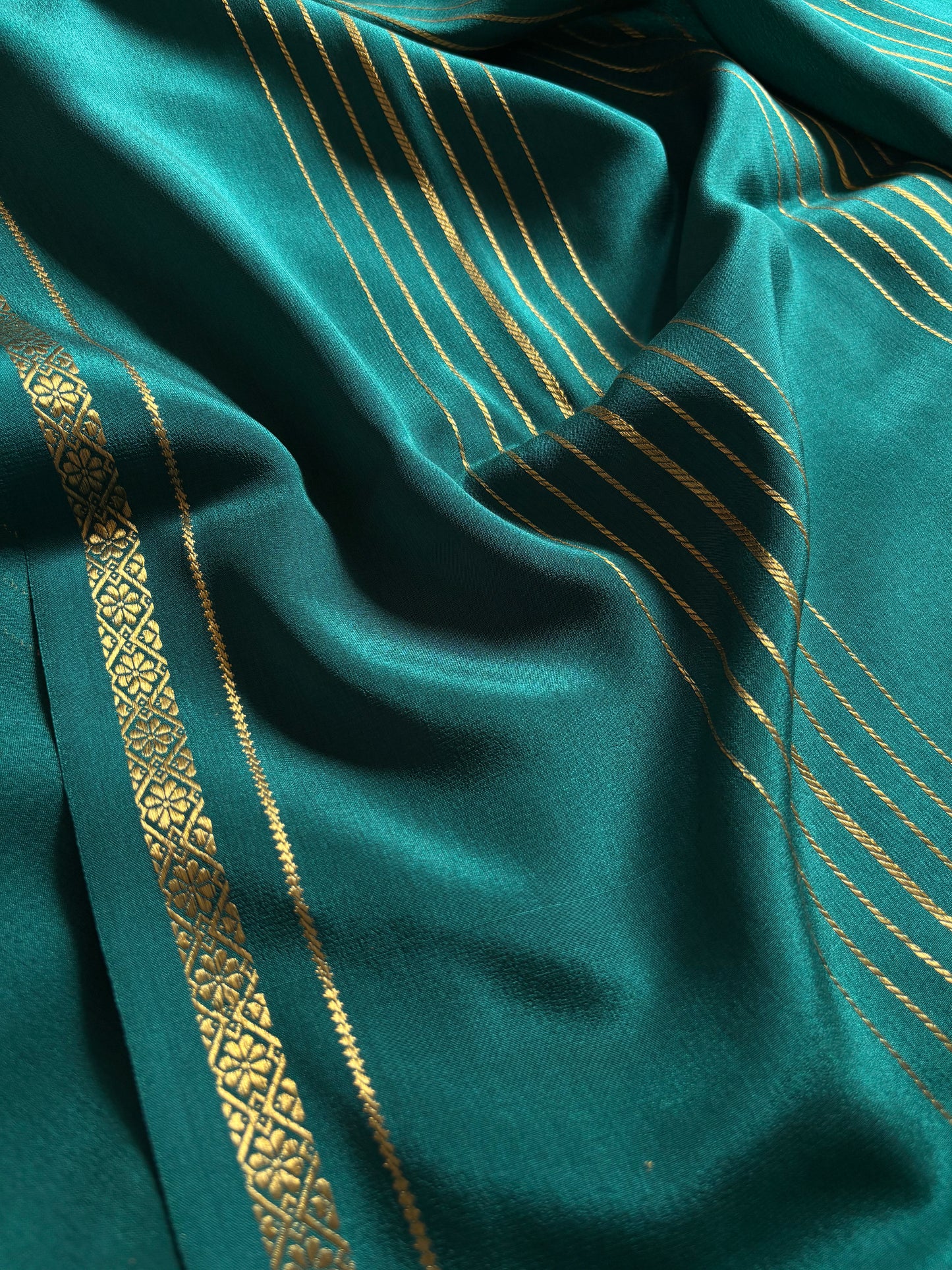 Aparanji : Solid Rama green