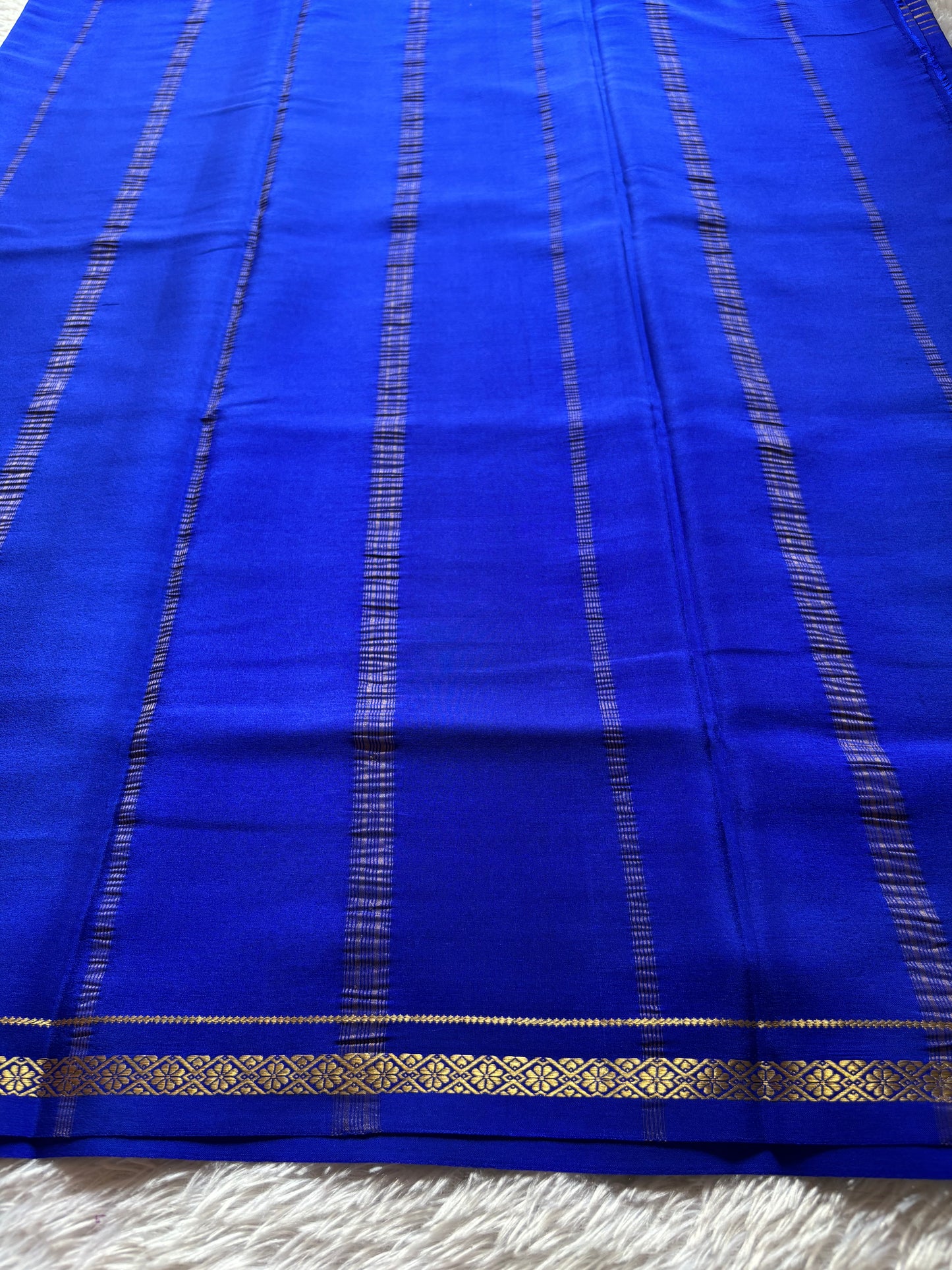 Aparanji : Solid Royal blue