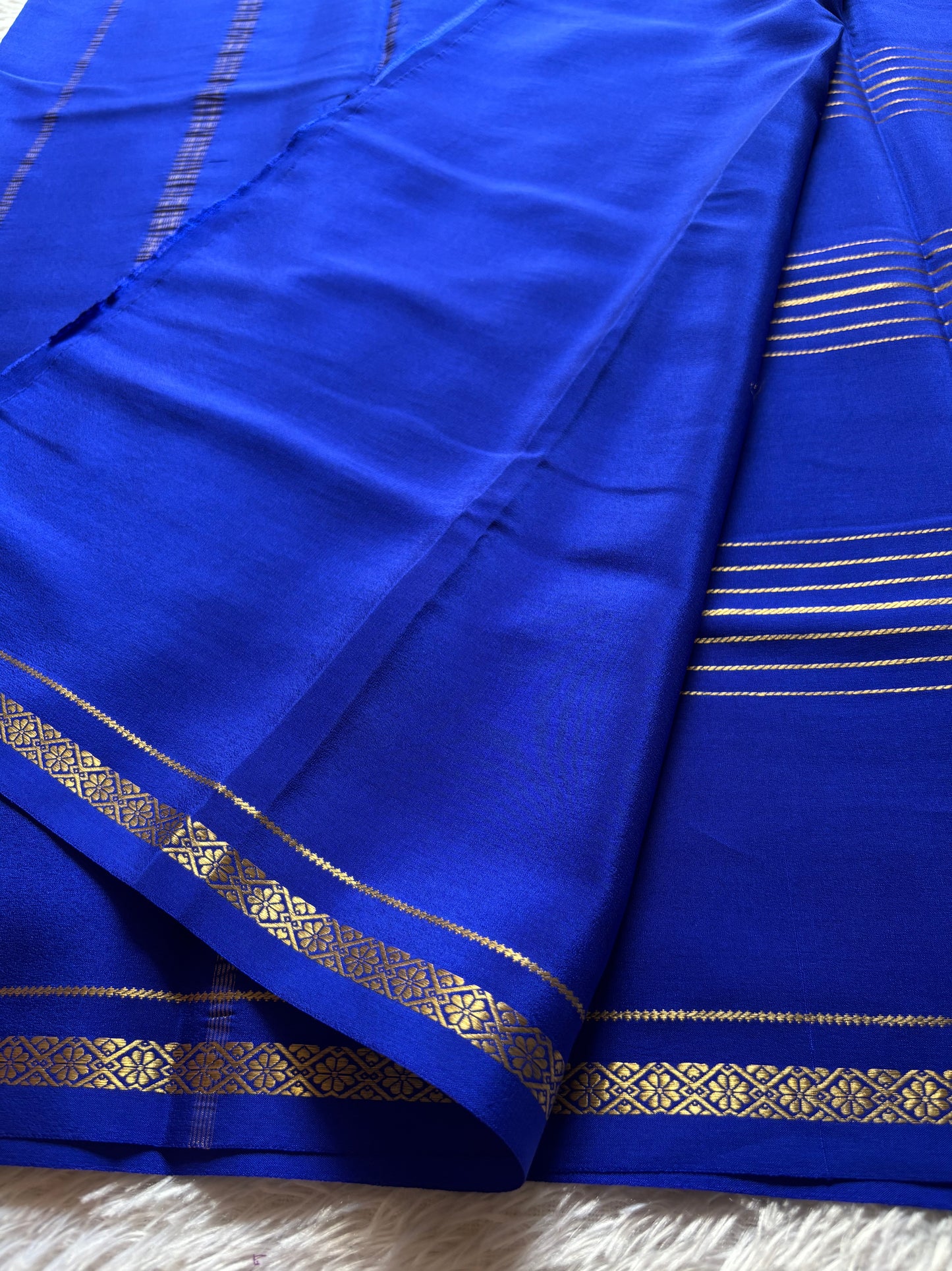 Aparanji : Solid Royal blue